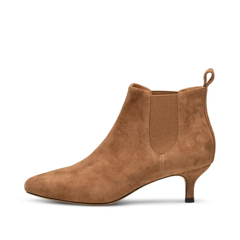 Saga chelsea boot suede - TAN sold by Shoe The Bear