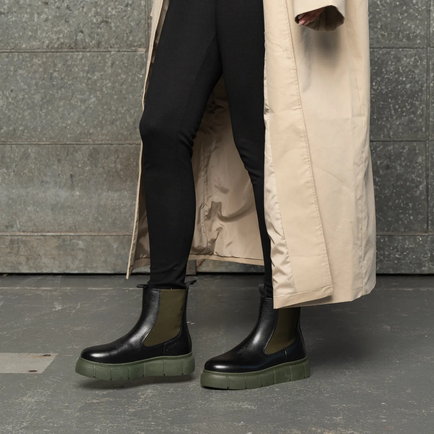 Tove chelsea boot leather - BLACK/KHAKI sold by Shoe The Bear product image thumbnail 2