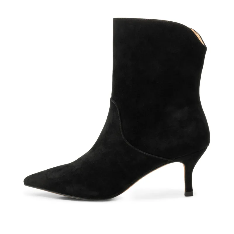 Amia bootie suede - BLACK sold by Shoe The Bear