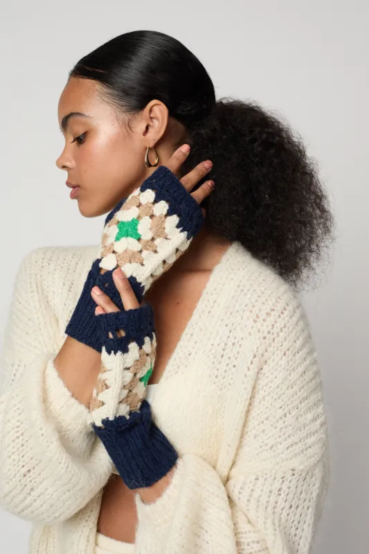 Crochet Gloves sold by Atelier Delphine