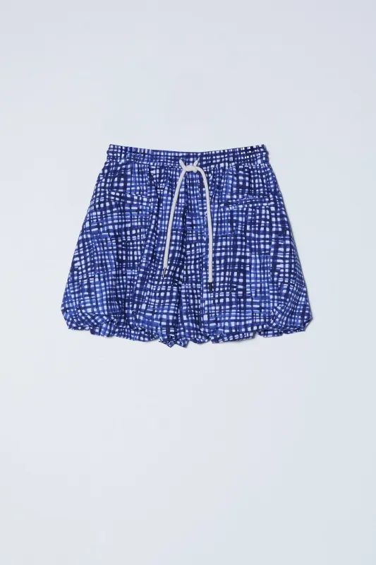 Hannah Short in Watercolor Picnic sold by Atelier Delphine