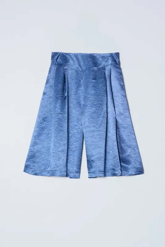 Long Shorts in Crinkled Satin made by Atelier Delphine