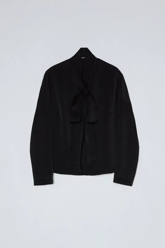 SCARF SATIN BLOUSE made by Atelier Delphine