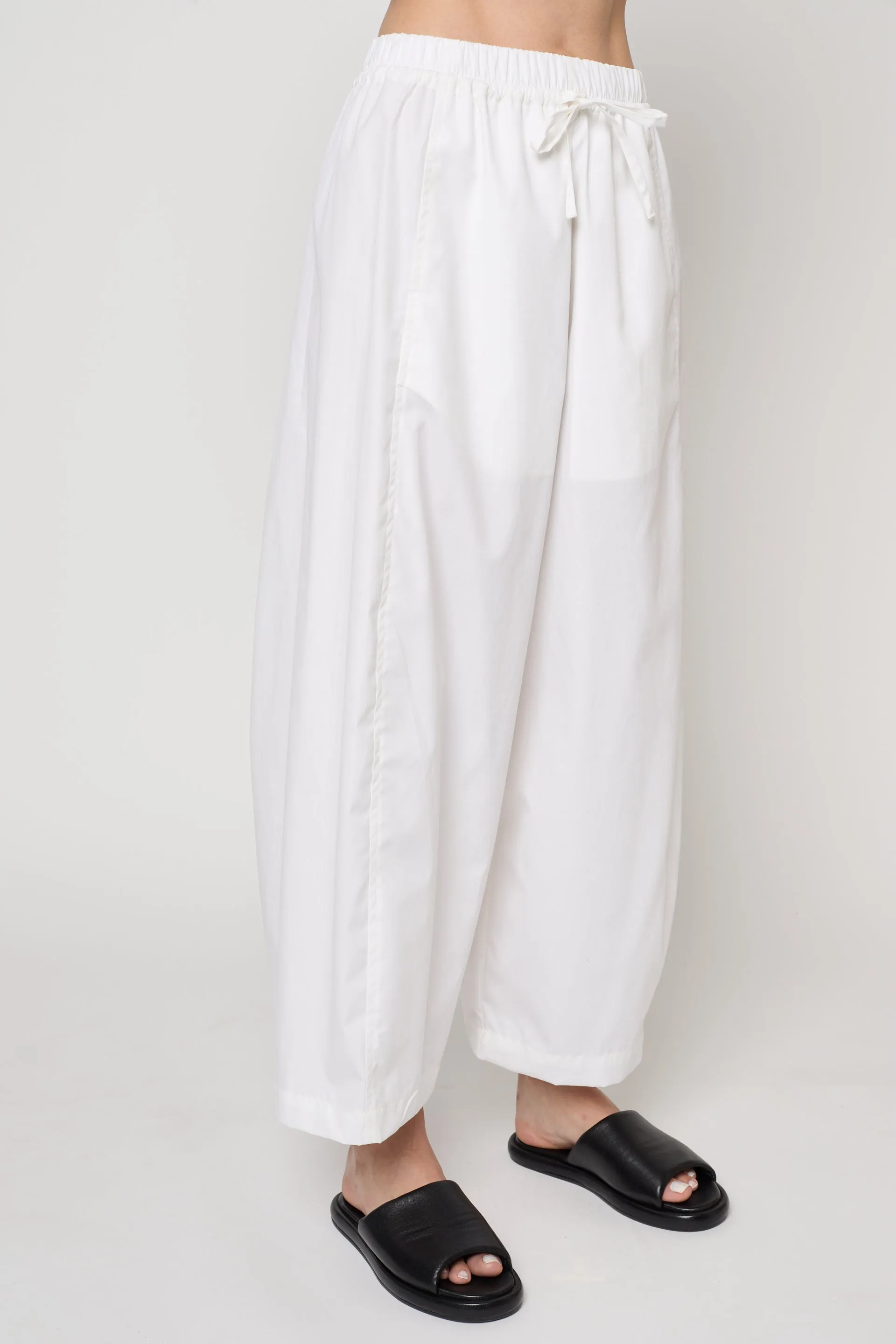 Typewriter Barrel Pant in Pima Cotton Poplin sold by Atelier Delphine product image thumbnail 5