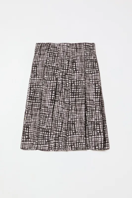 Pleat Skirt in Watercolor Gingham made by Atelier Delphine