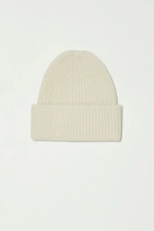 Beanie in Supreme Alpaca made by Atelier Delphine
