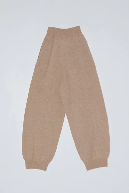 Taylor Pant in High Gauge Alpaca - Powder made by Atelier Delphine