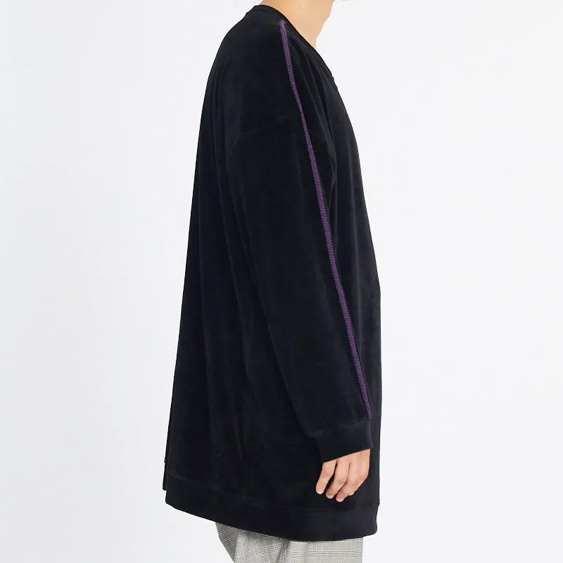 Oversized Velour Crewneck Sweatshirt - Black w/ Braid sold by S.K. Manor Hill product image thumbnail 4