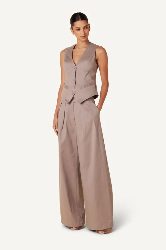 BROOKLYN HIGH RISE PLEATED TWILL PANT | TOAST made by Sablyn