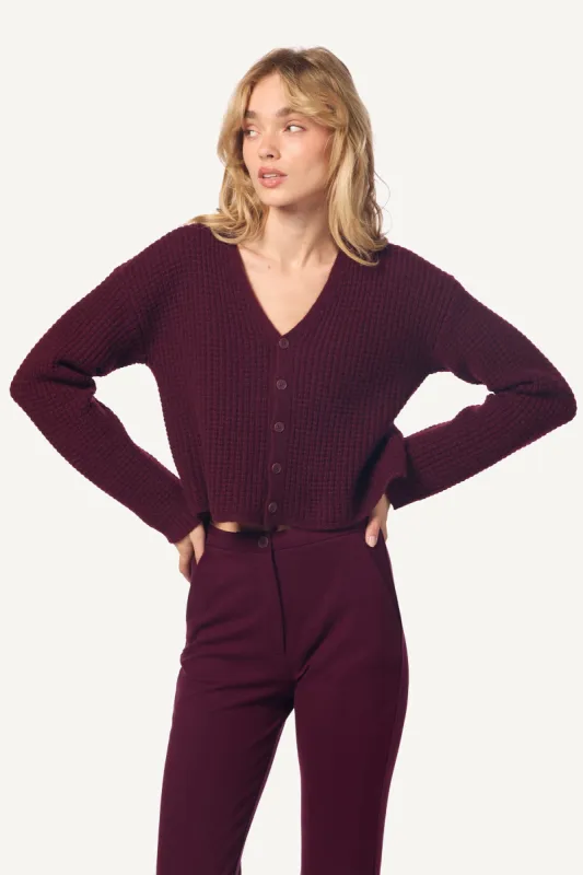 BIANCO CASHMERE CHUNKY WAFFLE STITCH  CROPPED V-NECK CARDIGAN | BORDEAUX sold by Sablyn