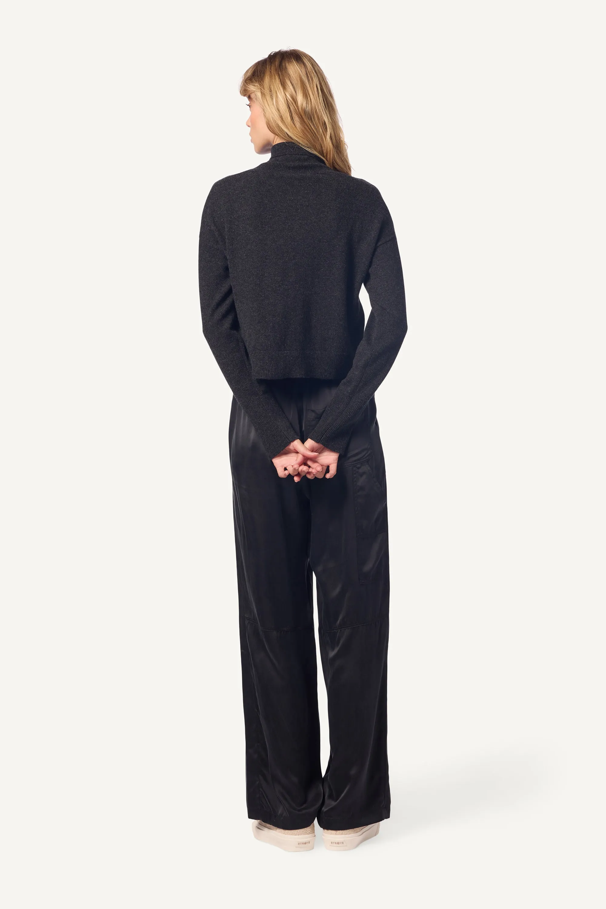 SABLE CASHMERE TURTLENECK SWEATER | ASPHALT CHARCOAL sold by Sablyn product image thumbnail 2