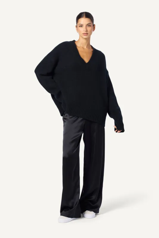 NYLAH CASHMERE BOYFRIEND V-NECK | BLACK sold by Sablyn