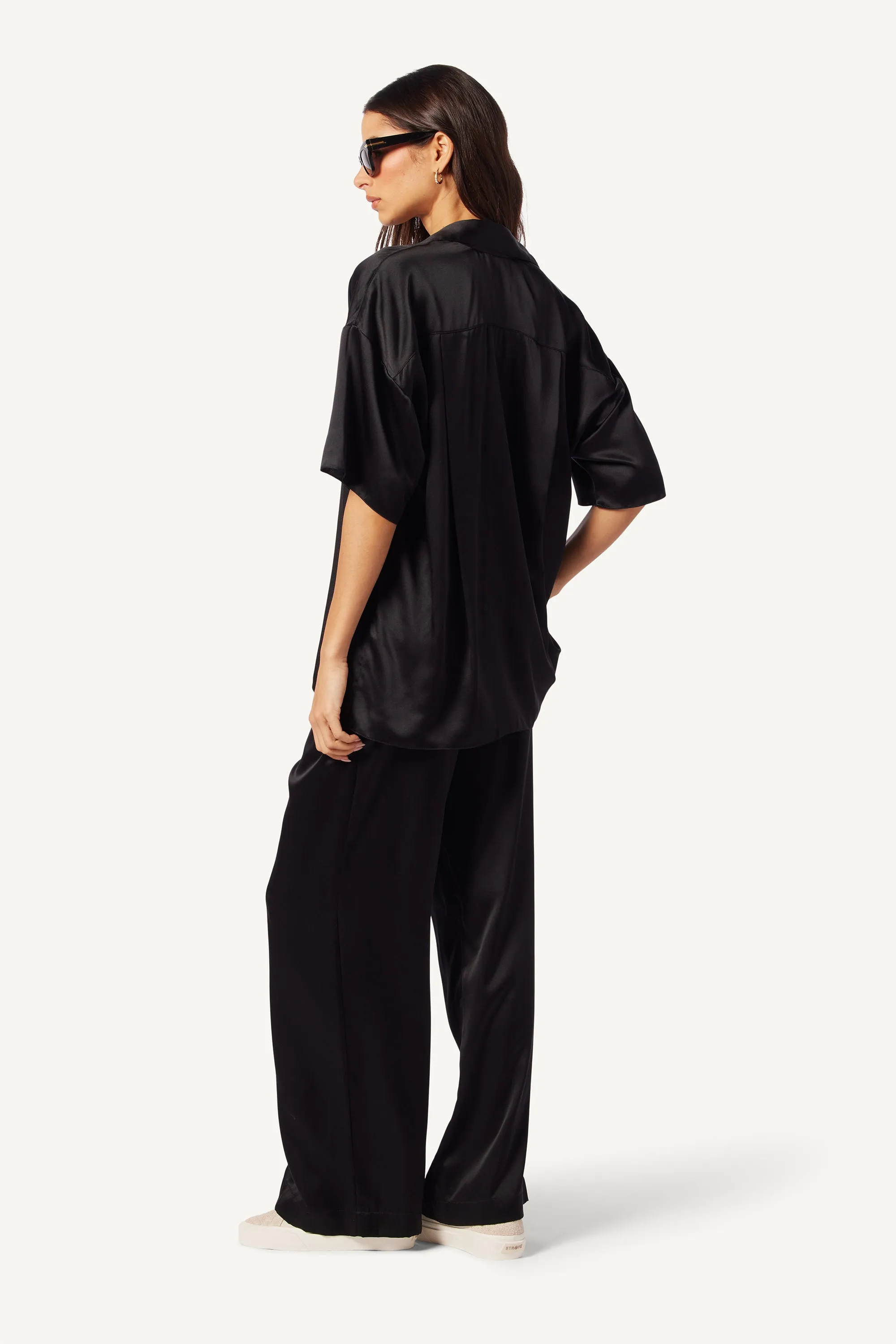 LEON CLASSIC SILK SHIRT | BLACK sold by Sablyn product image thumbnail 4