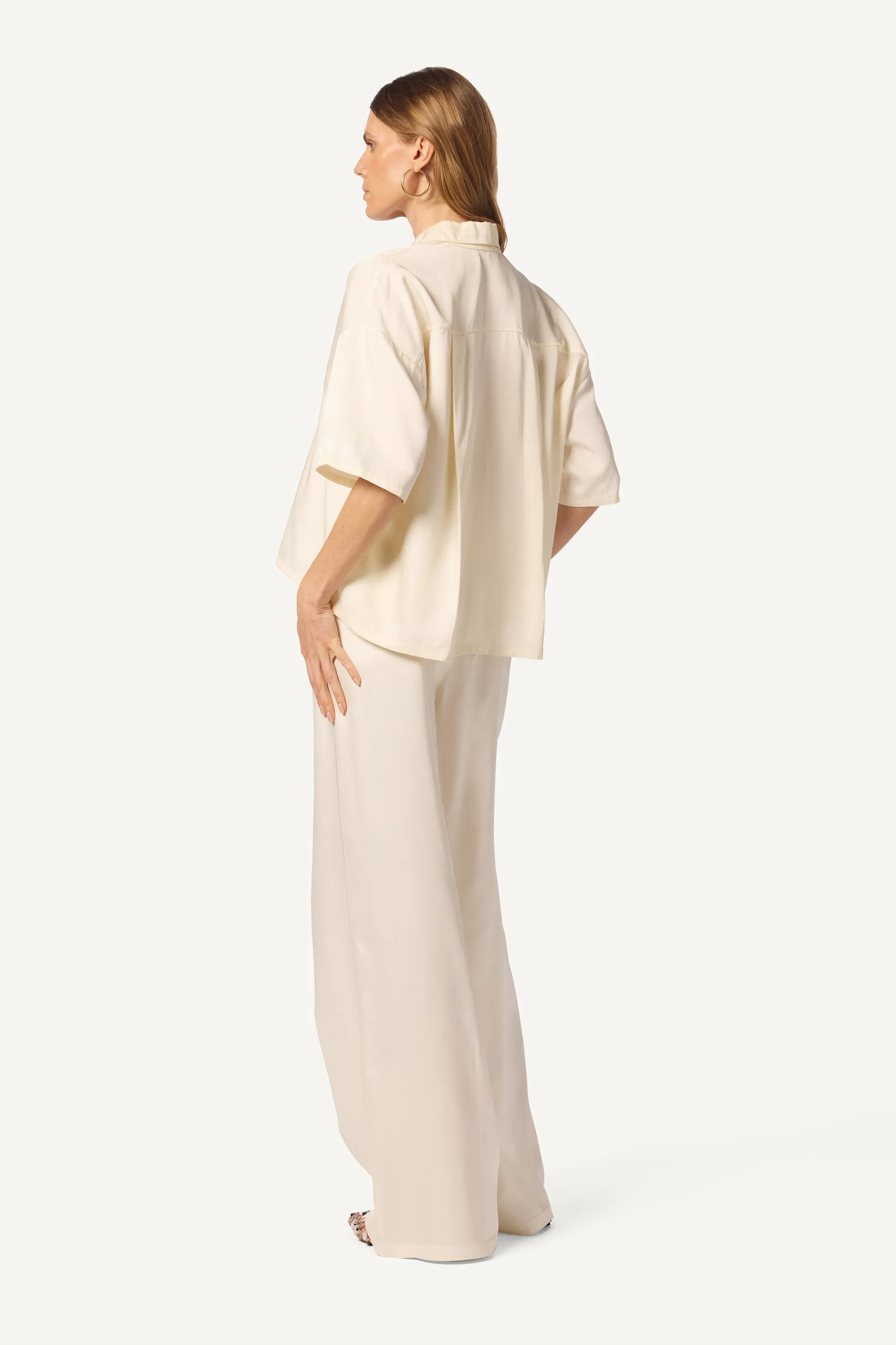 LUCY RELAXED COLLARED BUTTON UP | GARDENIA sold by Sablyn product image thumbnail 4