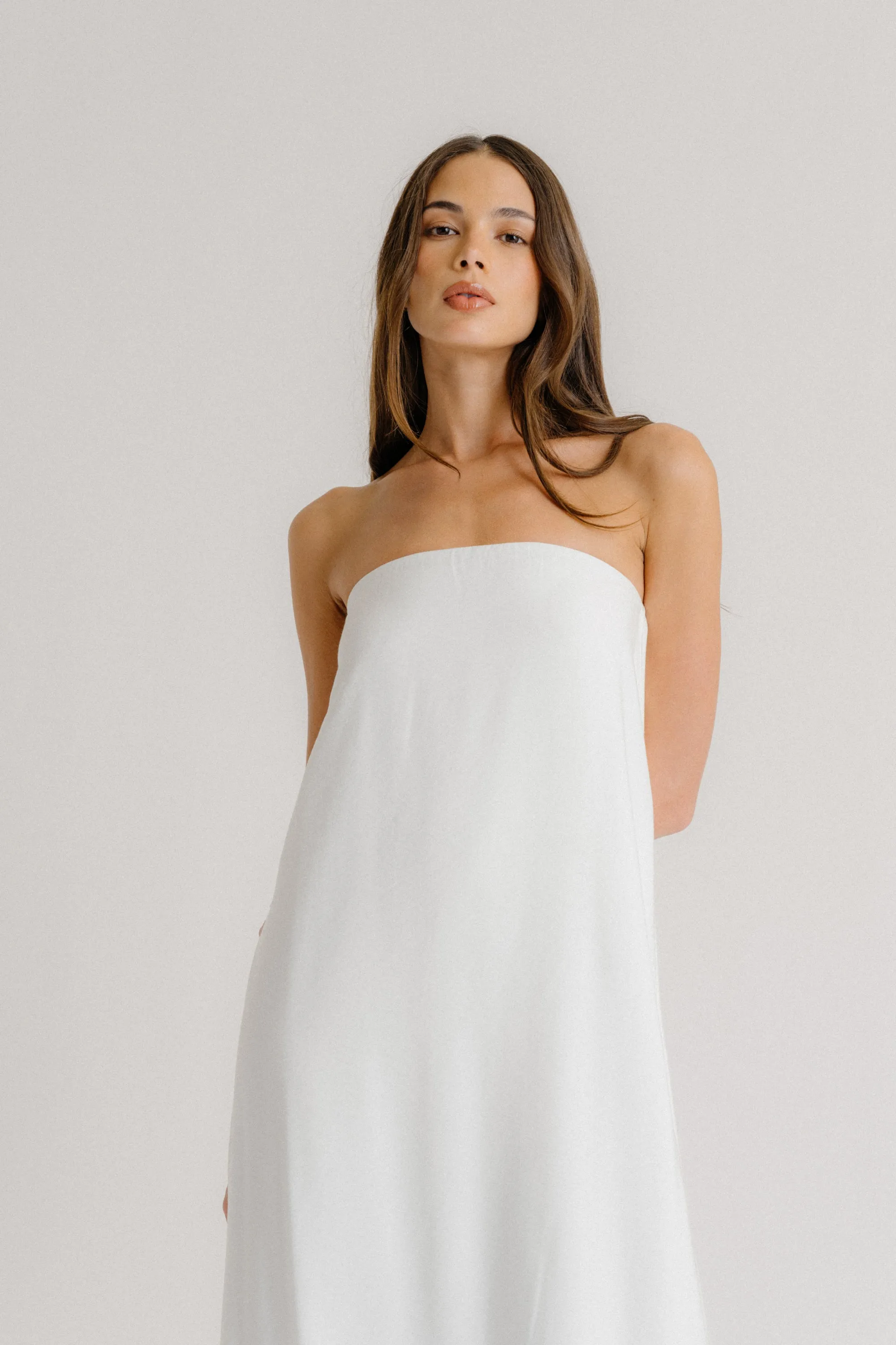 ARDEN STRAPLESS MAXI DRESS | WHITE sold by Sablyn product image thumbnail 3