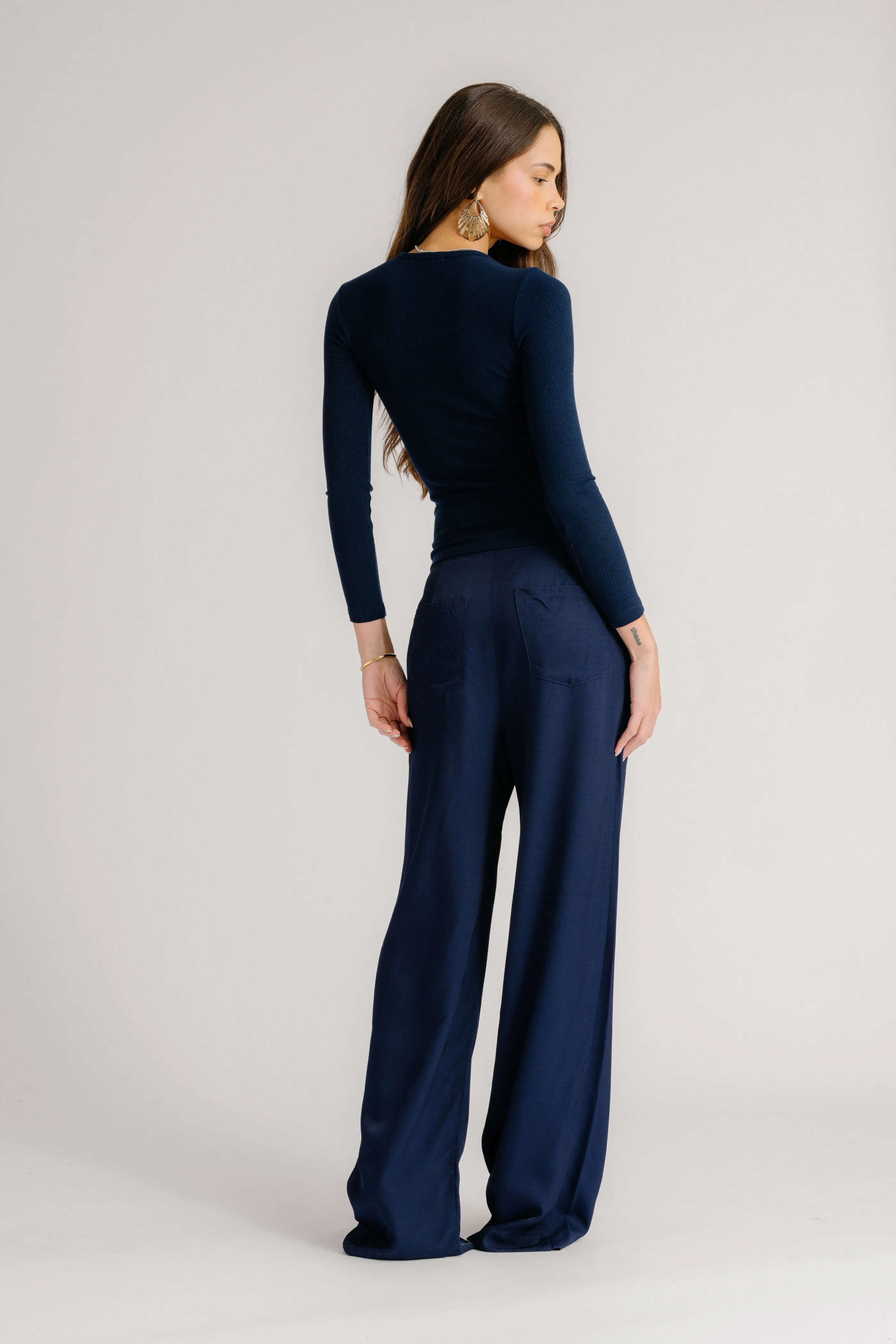 GEMMA PULL ON STRAIGHT LEG PANT | MIDNIGHT NAVY sold by Sablyn product image thumbnail 2