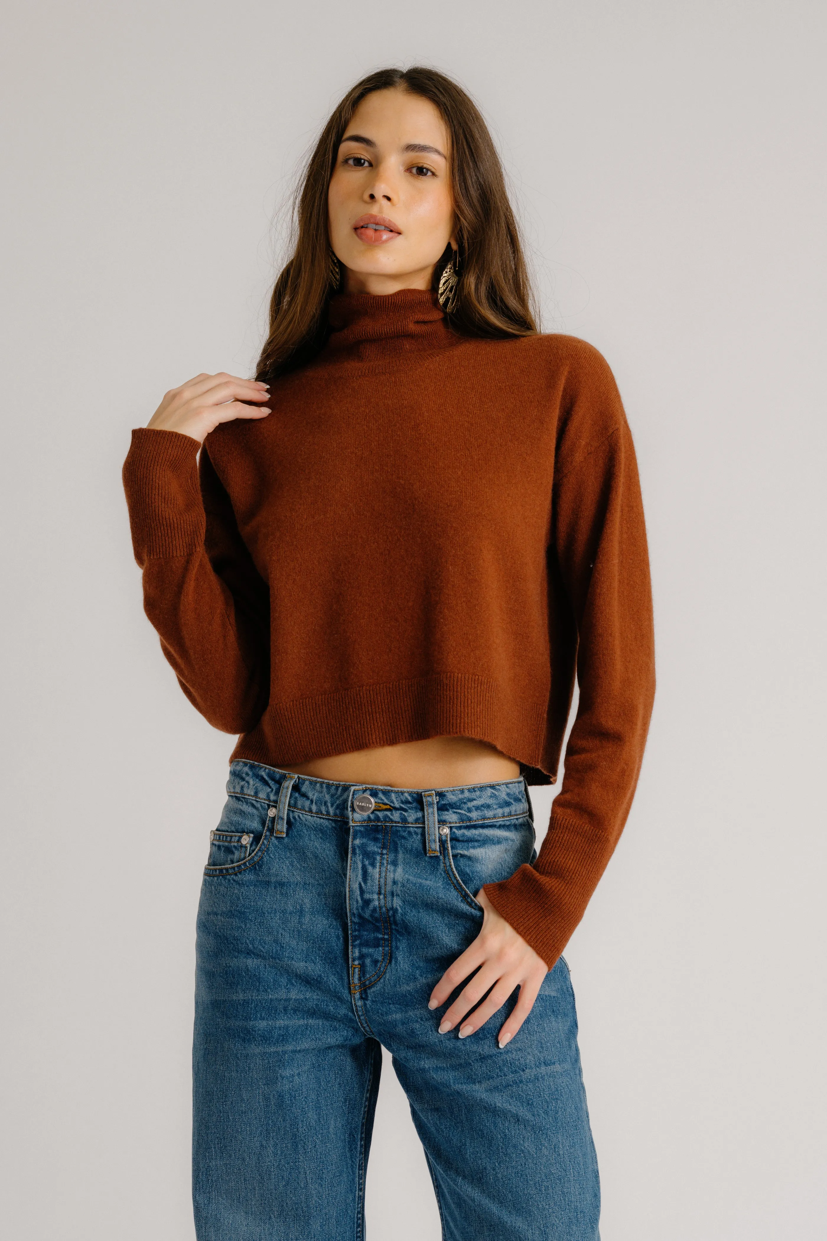 SABLE CASHMERE TURTLENECK SWEATER | MAHOGANY sold by Sablyn