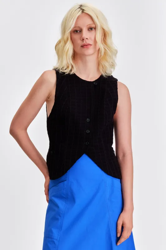 Vela Vest made by Jennifer Glasgow