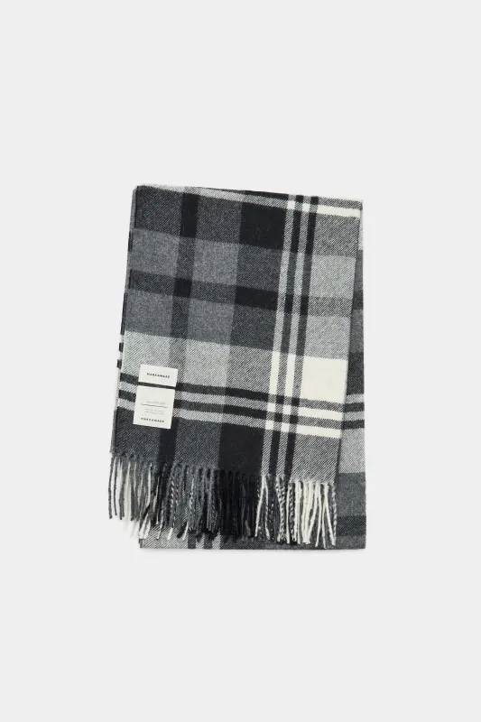 ナチュラルブラック/ベビーアルパカ / アルパカストール, White Plaid sold by MARKAWARE