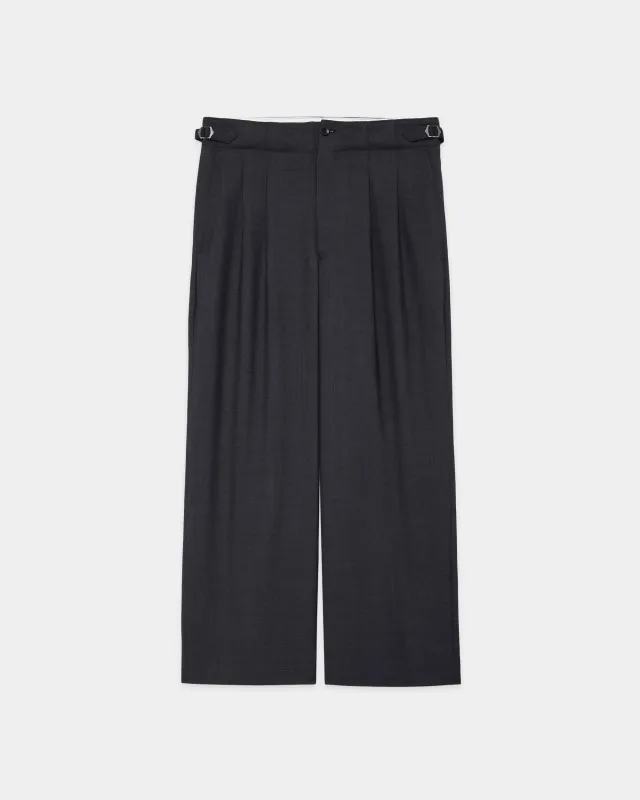 リサイクルポリエステル ノンミュールジングウールギャバジン / 2タックミリタリートラウザーズ, Charcoal Gray sold by MARKAWARE