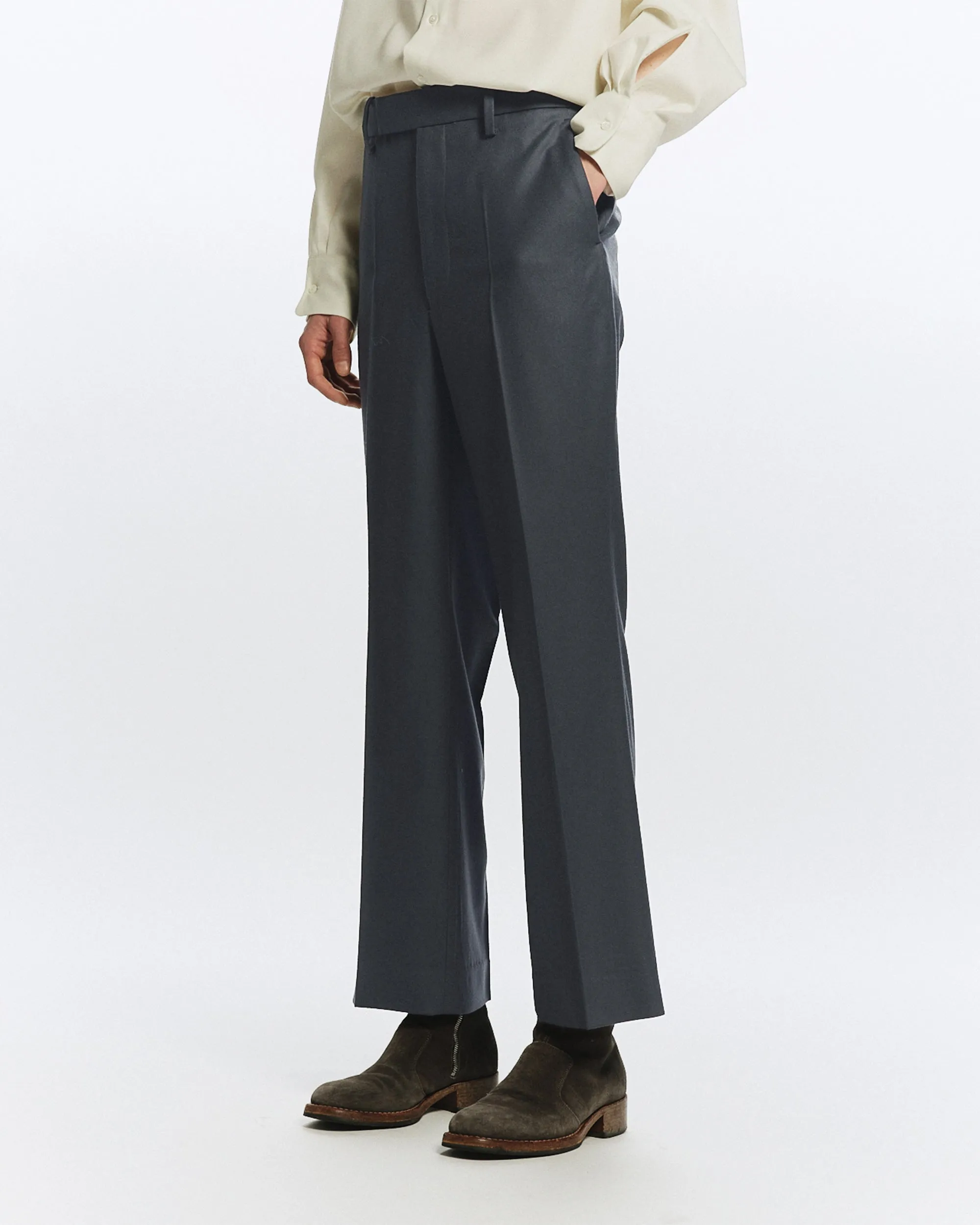 2/80 オーガニックウールフランネル / スリムストレートトラウザーズ, Forest Gray sold by MARKAWARE product image thumbnail 2