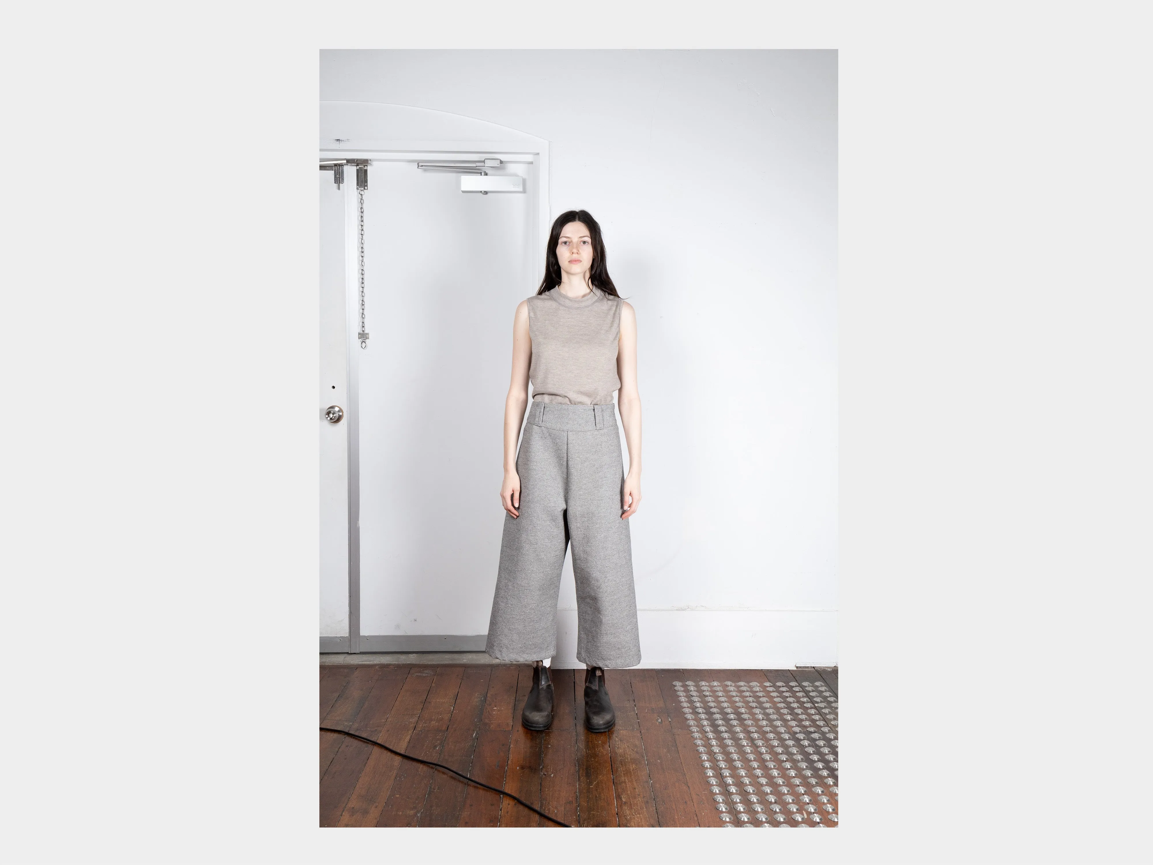 W-R19P3 "Bucket Pants" Stone Twill sold by MAN-TLE product image thumbnail 5