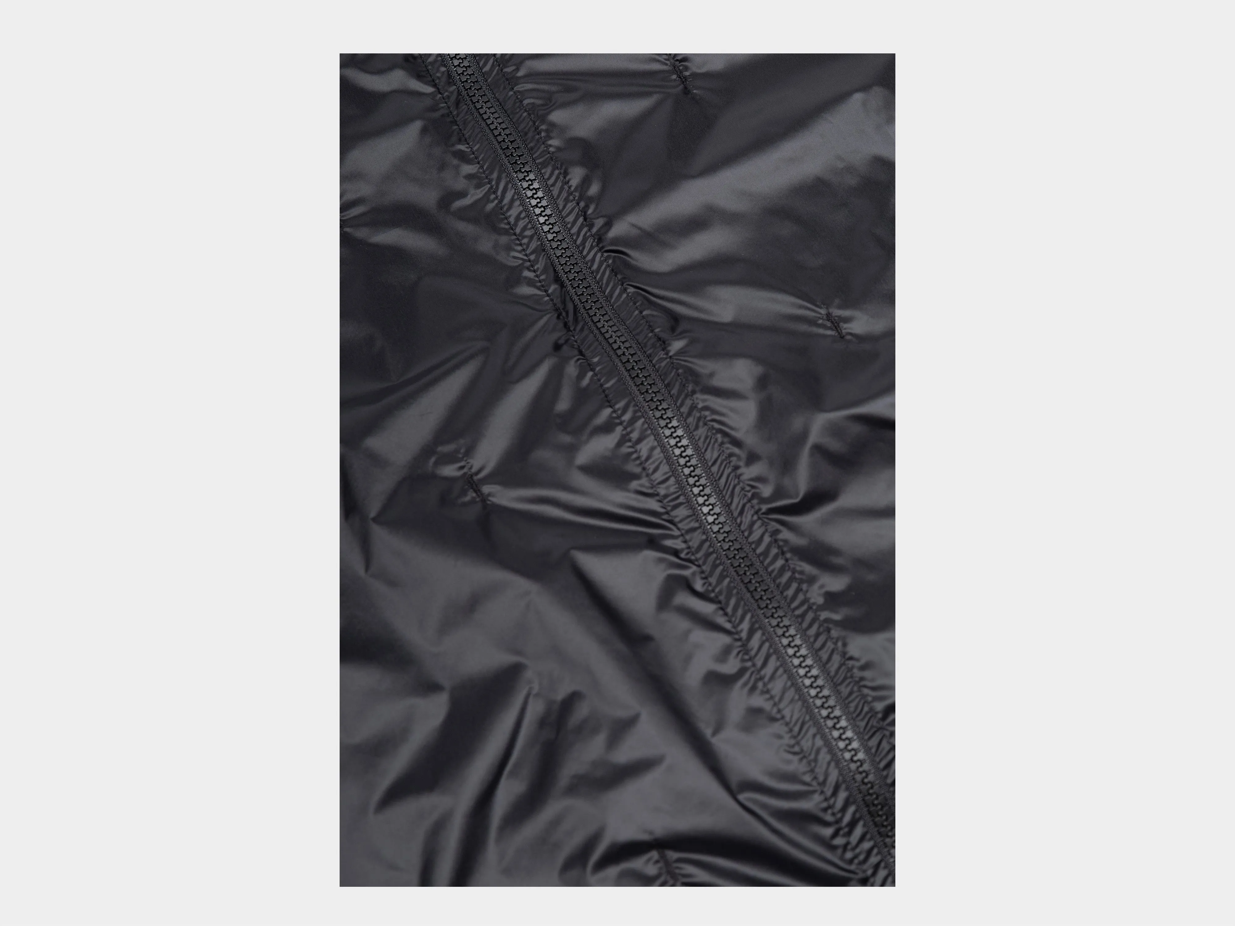 R18N3 "Track Shirt" Black Track sold by MAN-TLE product image thumbnail 4