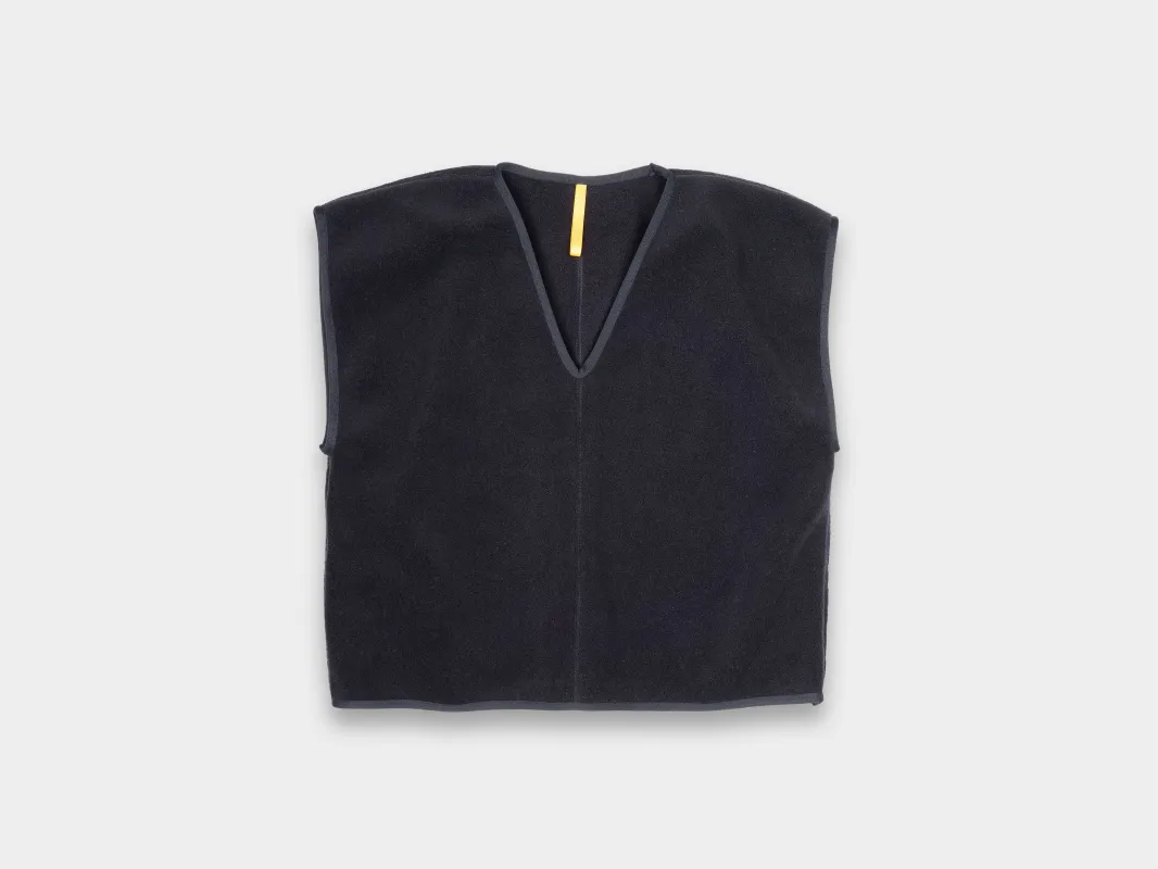 W-R17F5 "Box Shirt" Black 300 sold by MAN-TLE