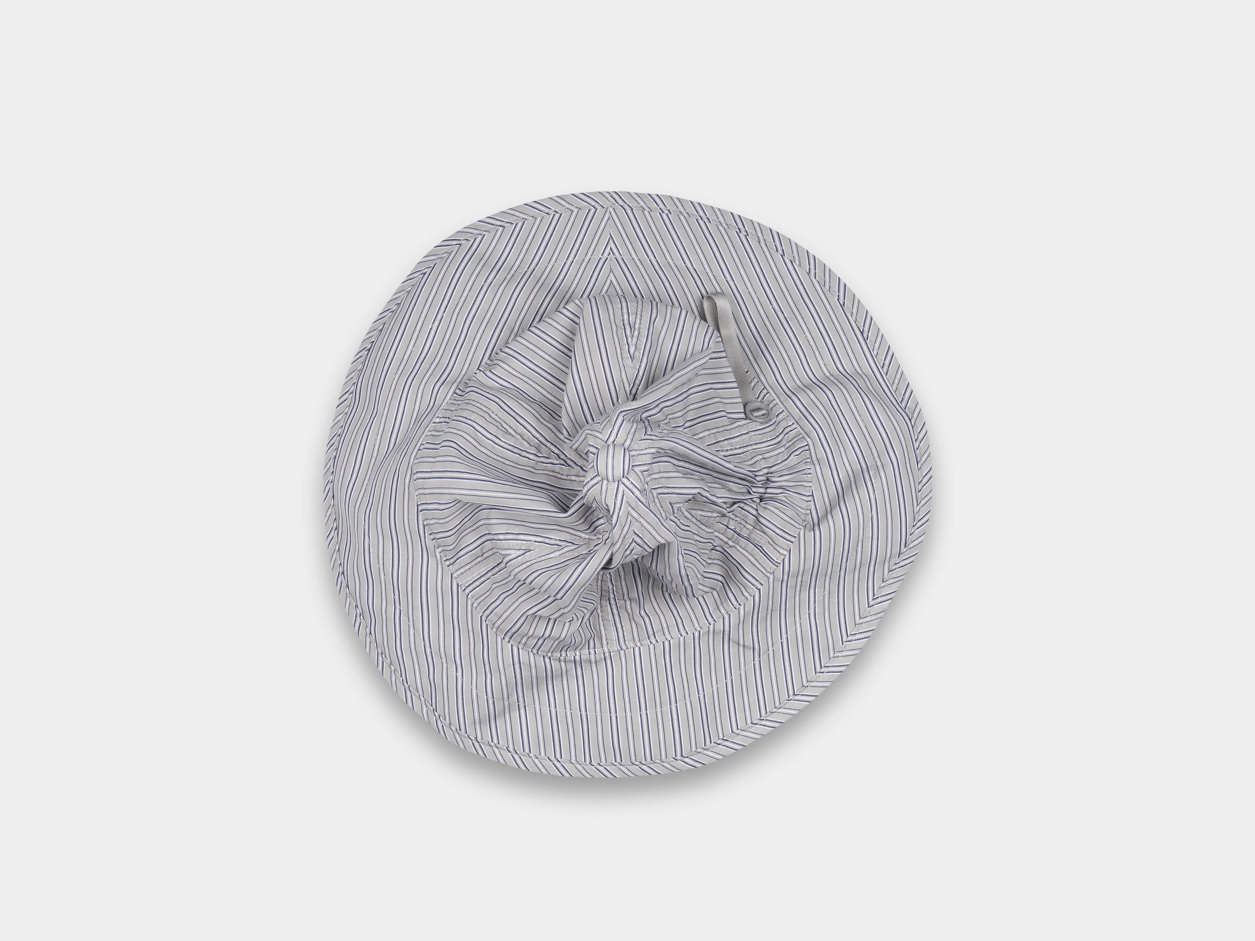 R17C2 "Wide Hat" Grey Plot sold by MAN-TLE