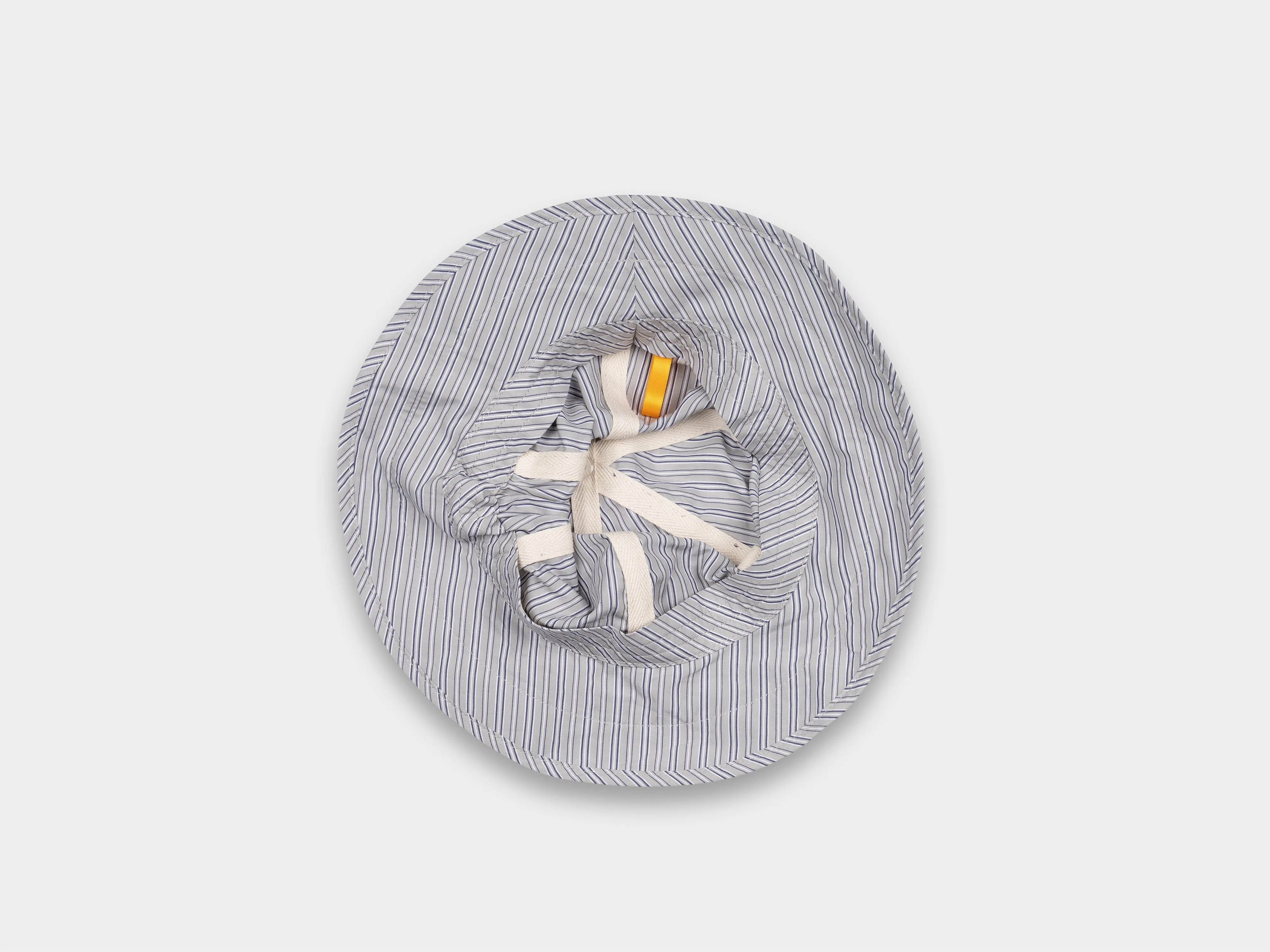 R17C2 "Wide Hat" Grey Plot sold by MAN-TLE product image thumbnail 2