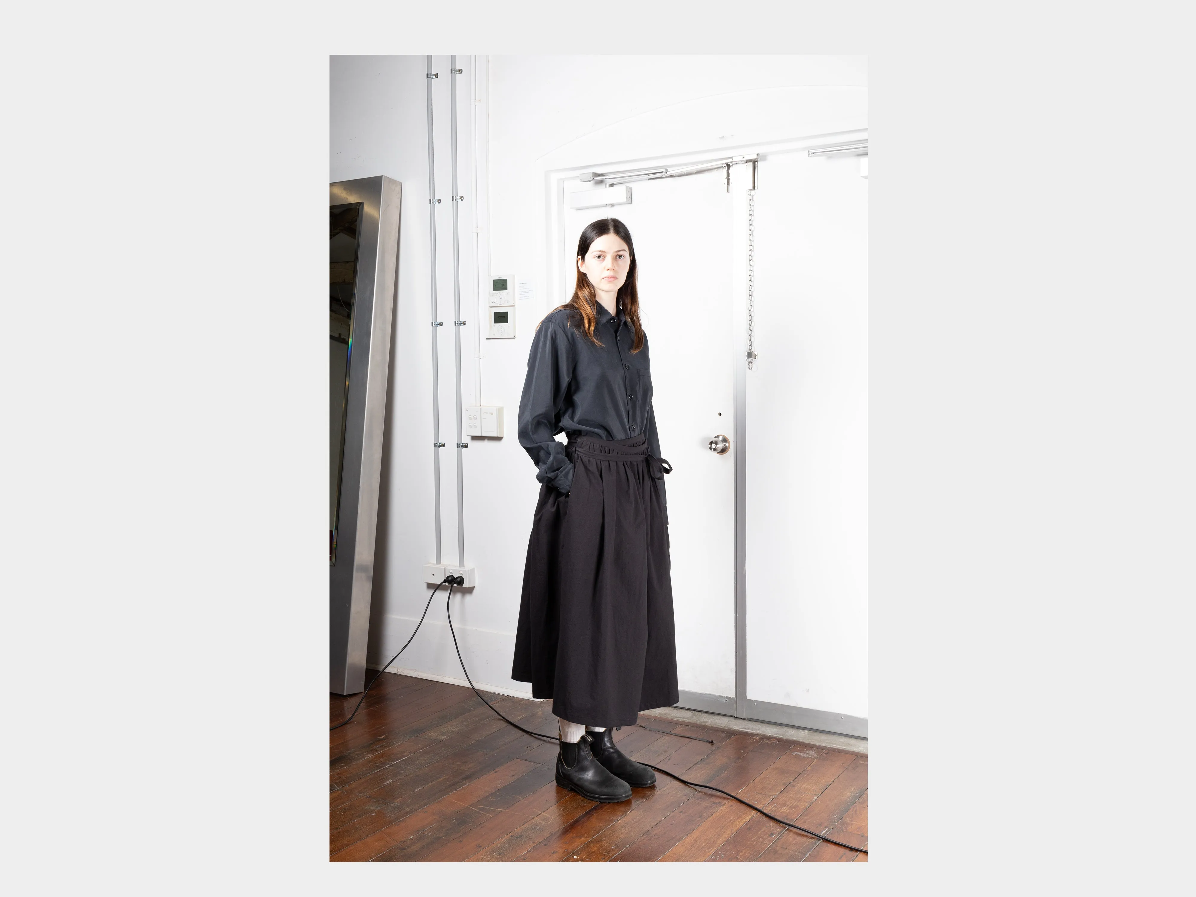 W-SPP6 "Gather Skirt" Black Weather sold by MAN-TLE product image thumbnail 5