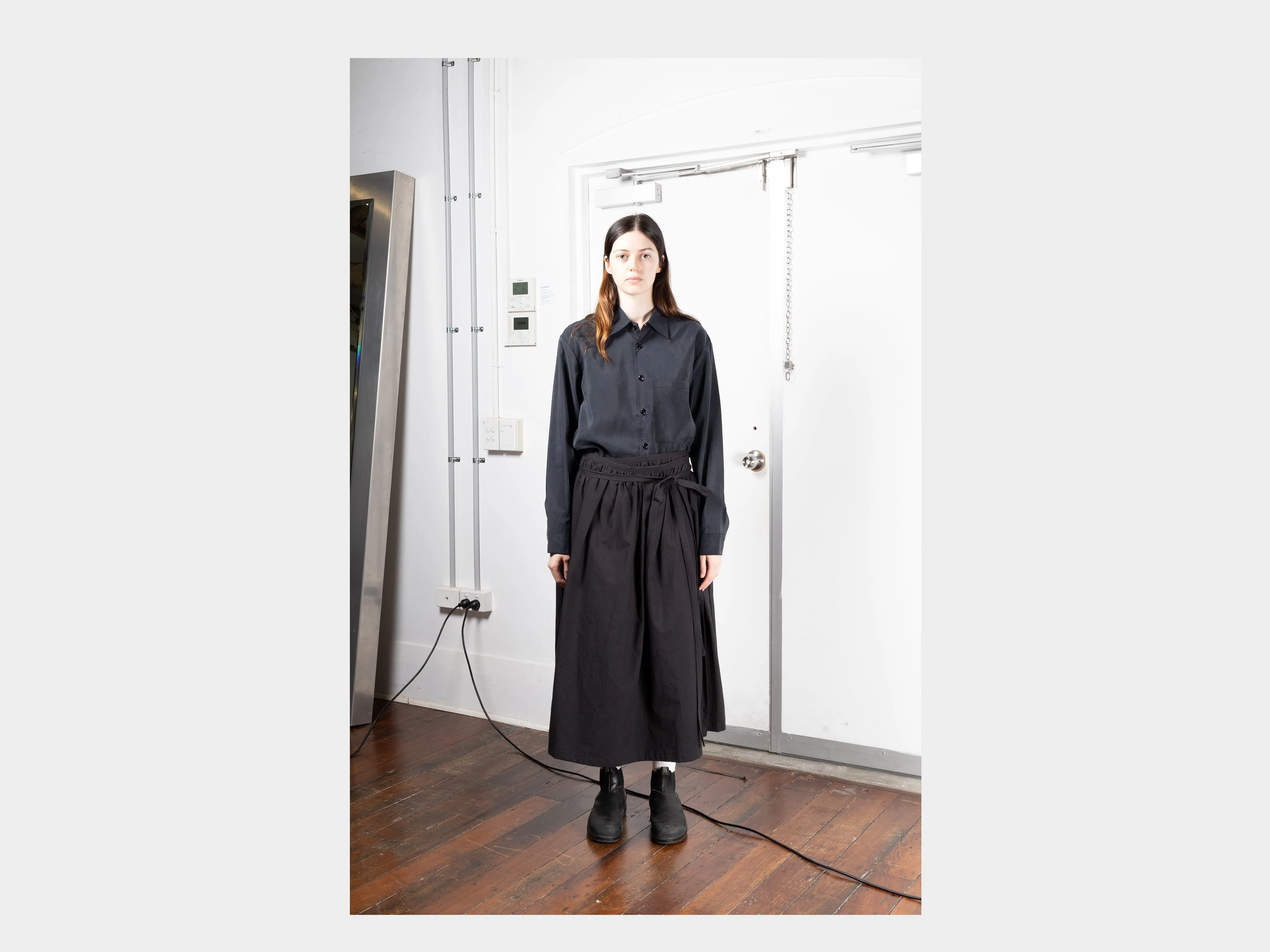 W-SPP6 "Gather Skirt" Black Weather sold by MAN-TLE product image thumbnail 4