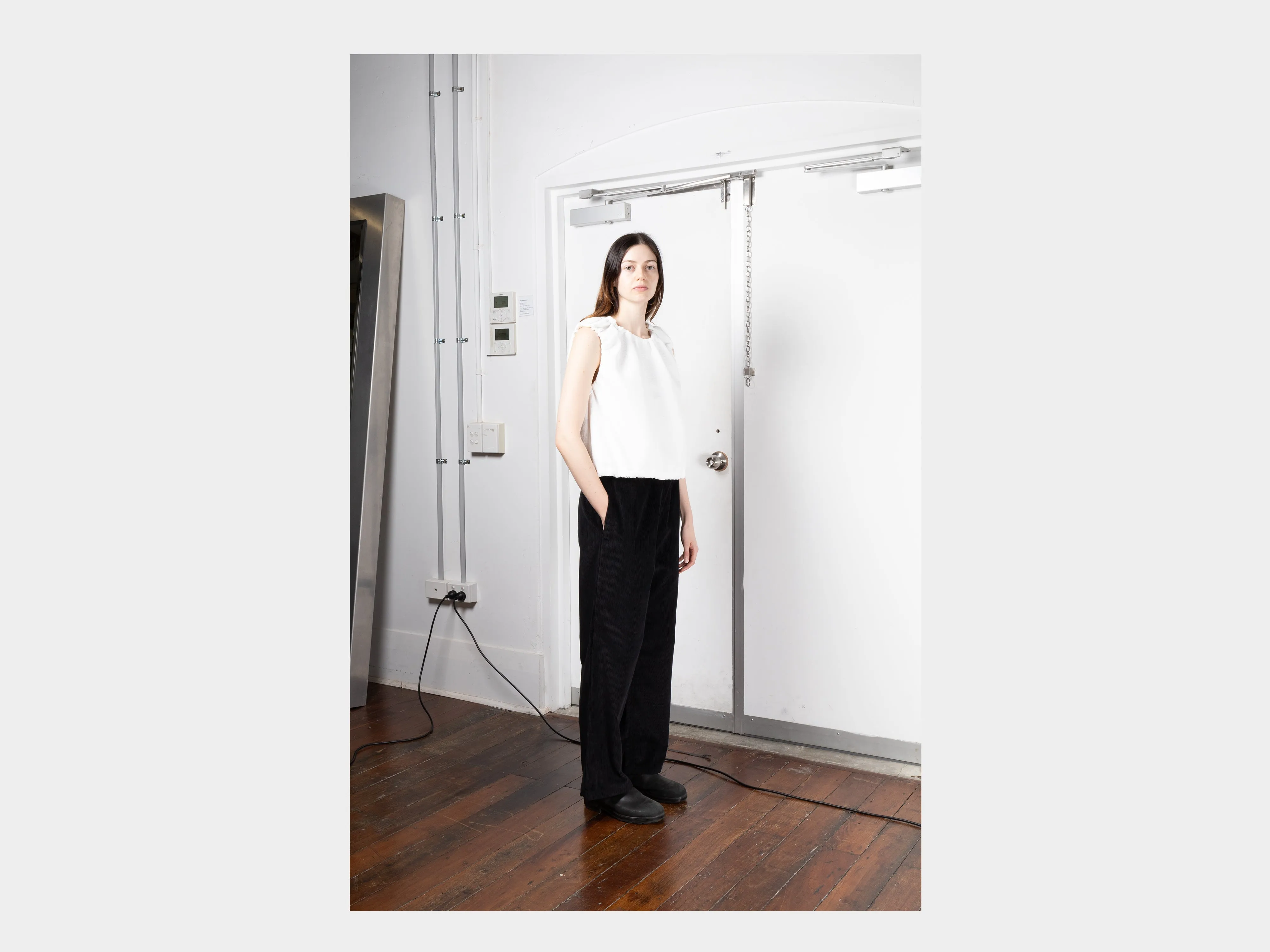 W-R16P3 Black Corduroy sold by MAN-TLE product image thumbnail 5