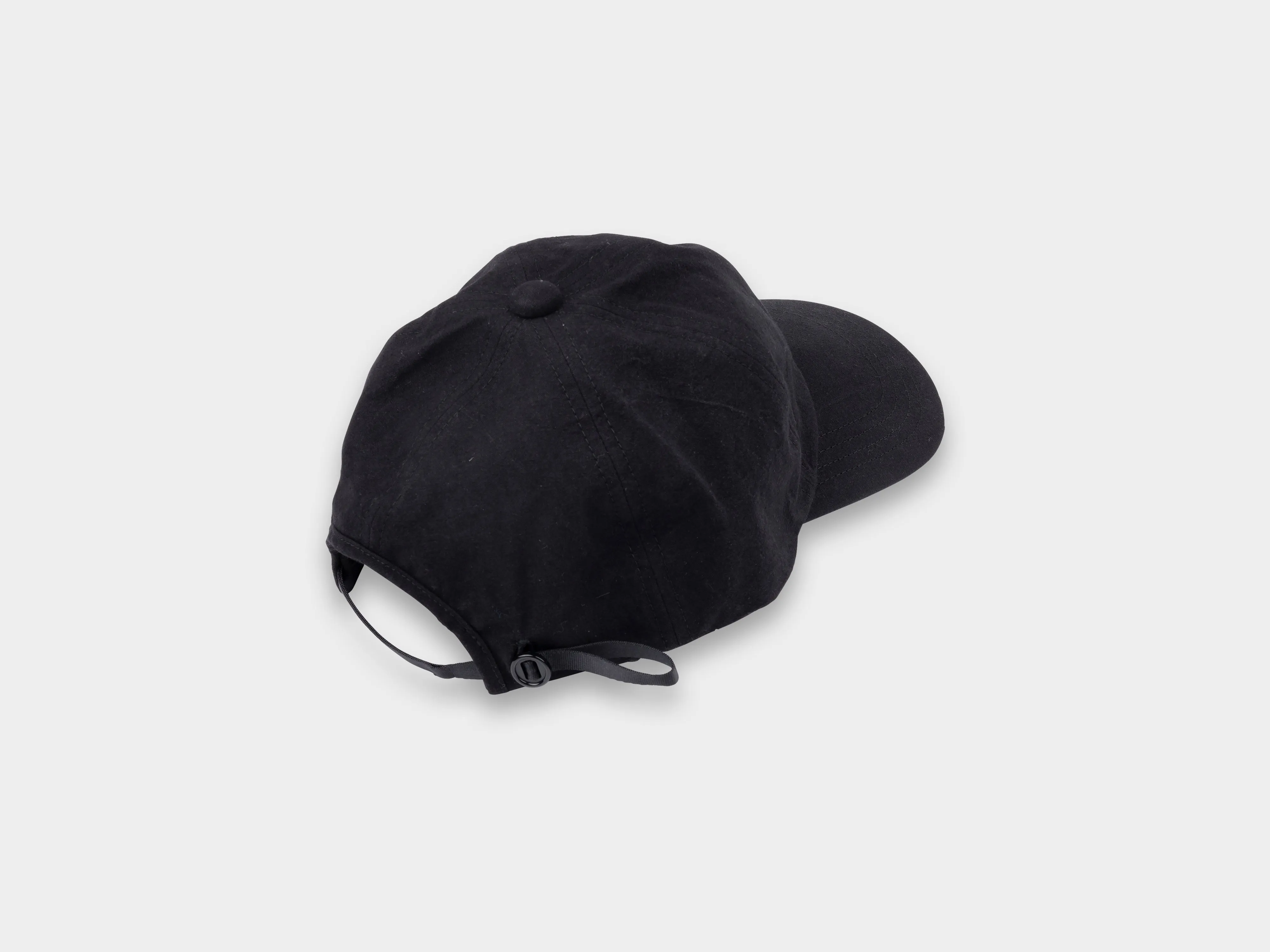 R0C1 "Shallow Cap" Black Wax sold by MAN-TLE product image thumbnail 3