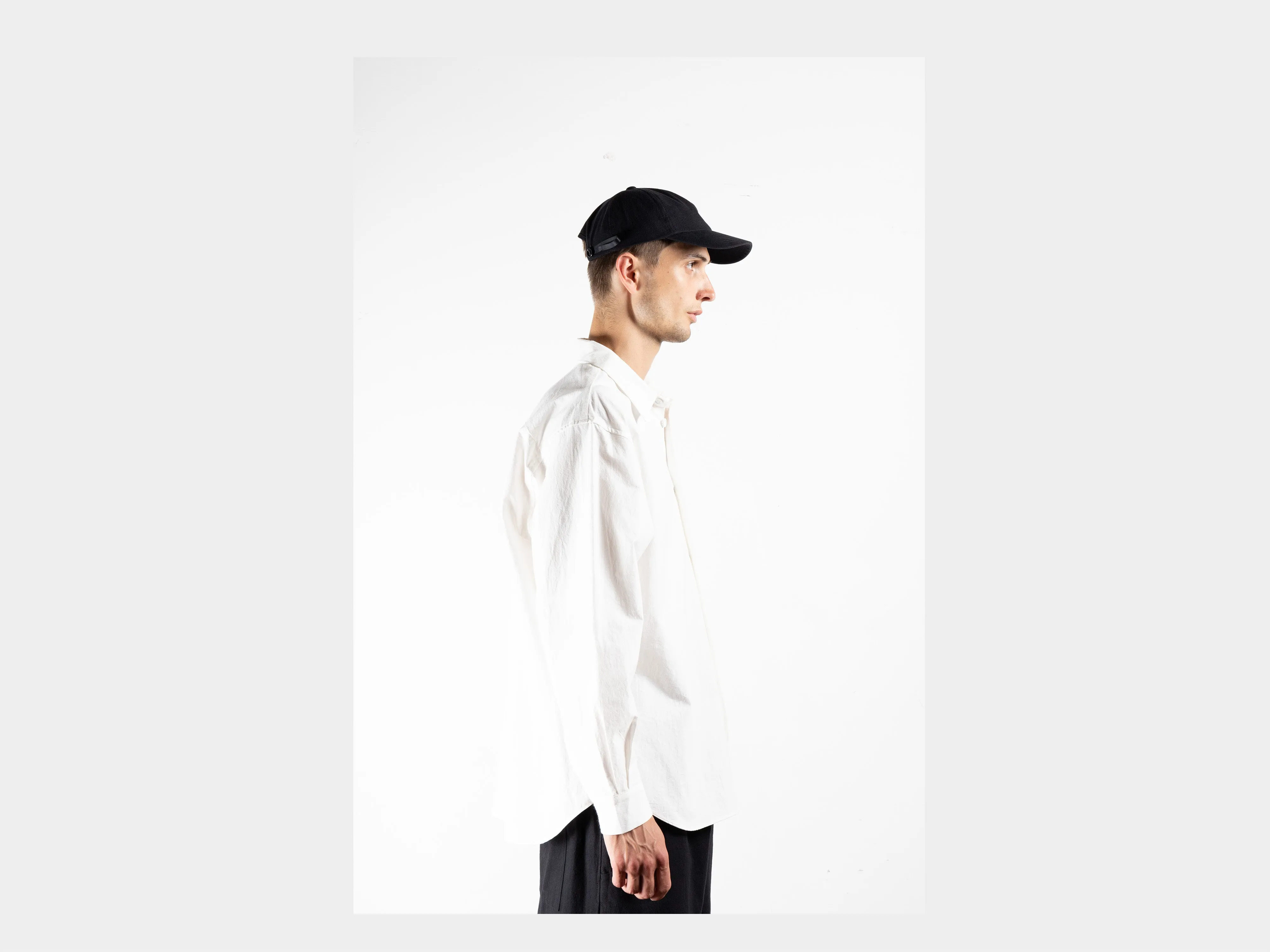 R0C1 "Shallow Cap" Black Wash sold by MAN-TLE product image thumbnail 5