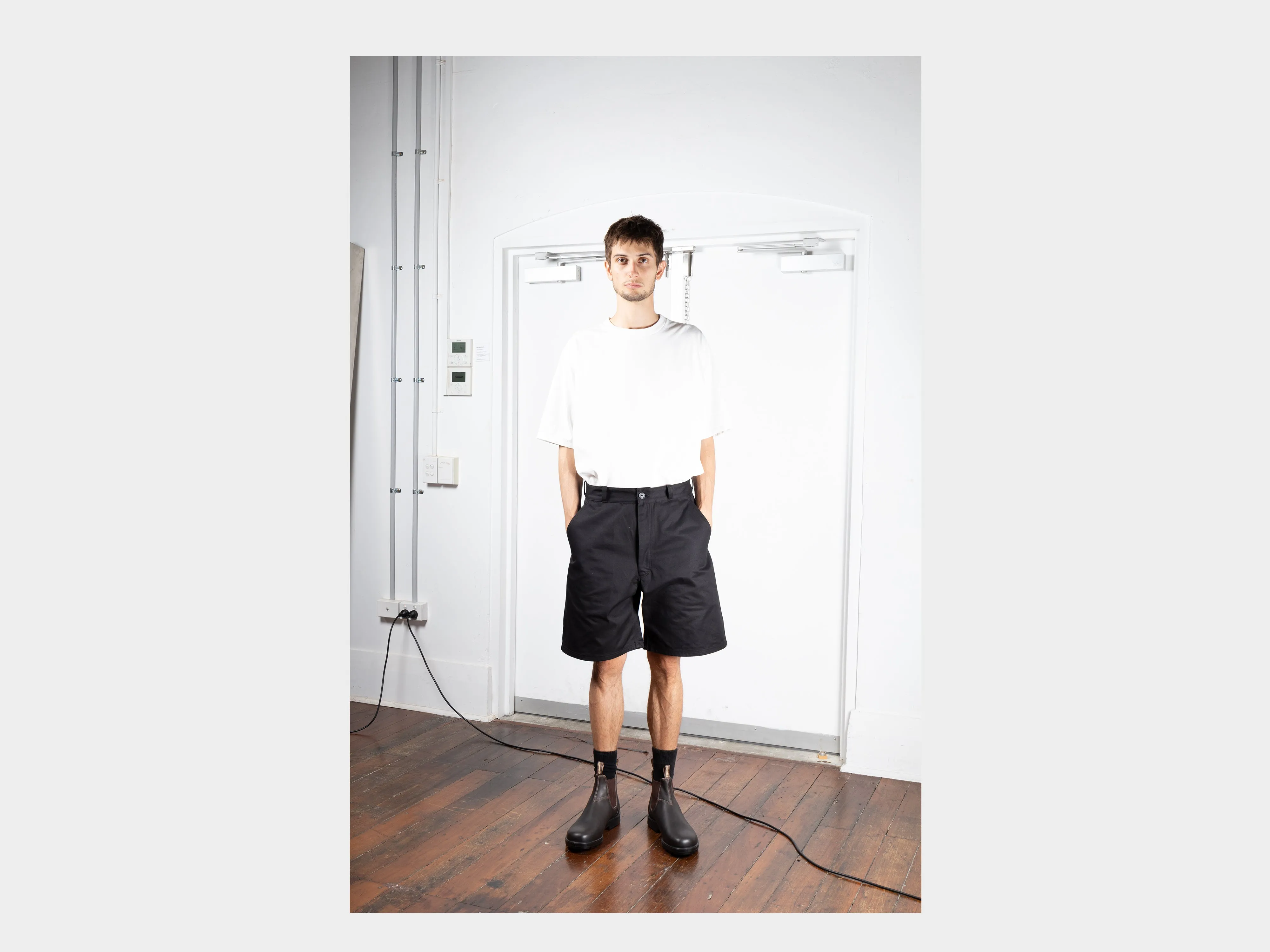 R0J7 "Jebok Shorts" Black Work sold by MAN-TLE product image thumbnail 3