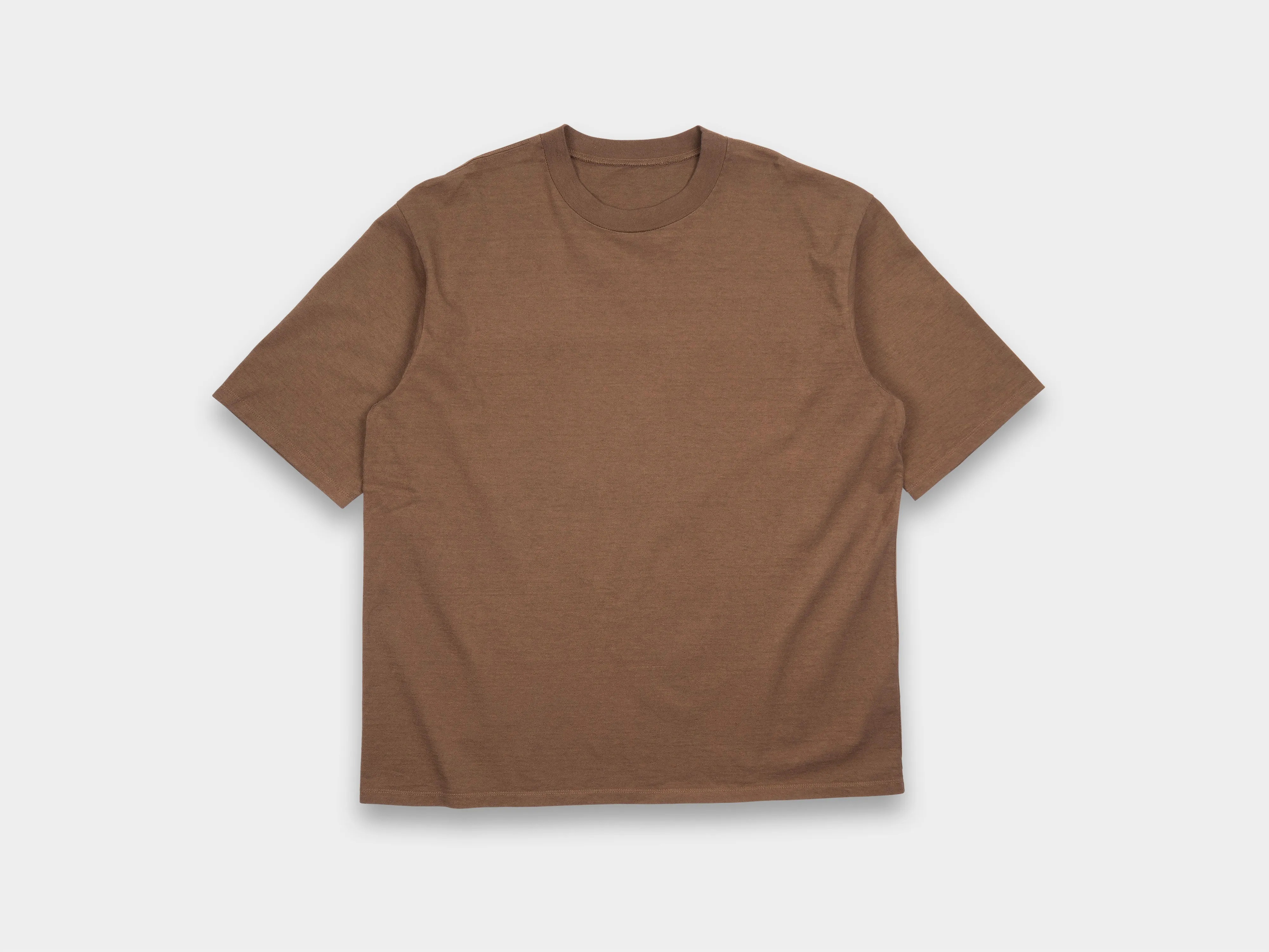 R16T4 "Big T-Shirt" Mud sold by MAN-TLE