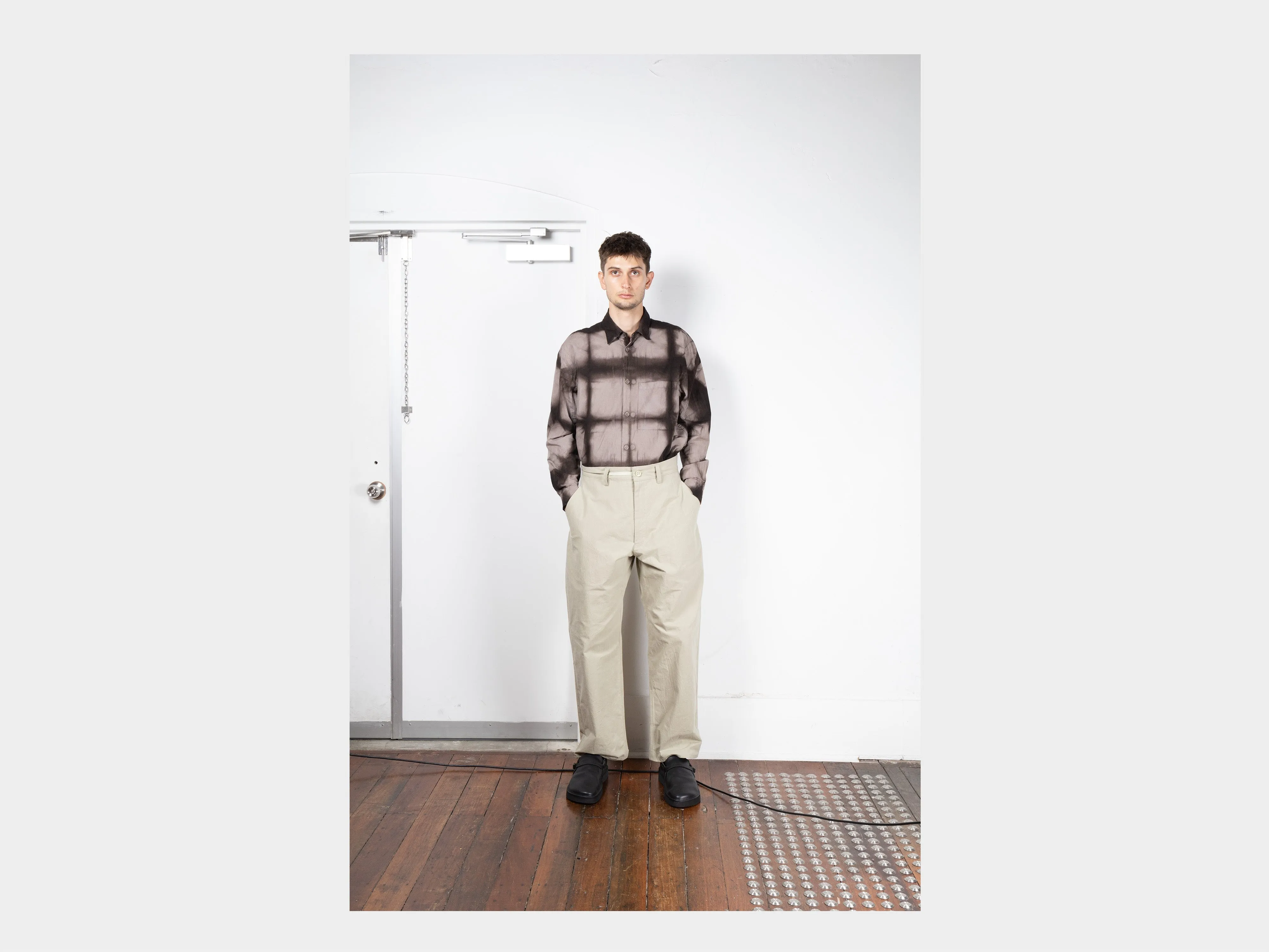 R19P4 "Wide Pants" Poa Wax sold by MAN-TLE product image thumbnail 4