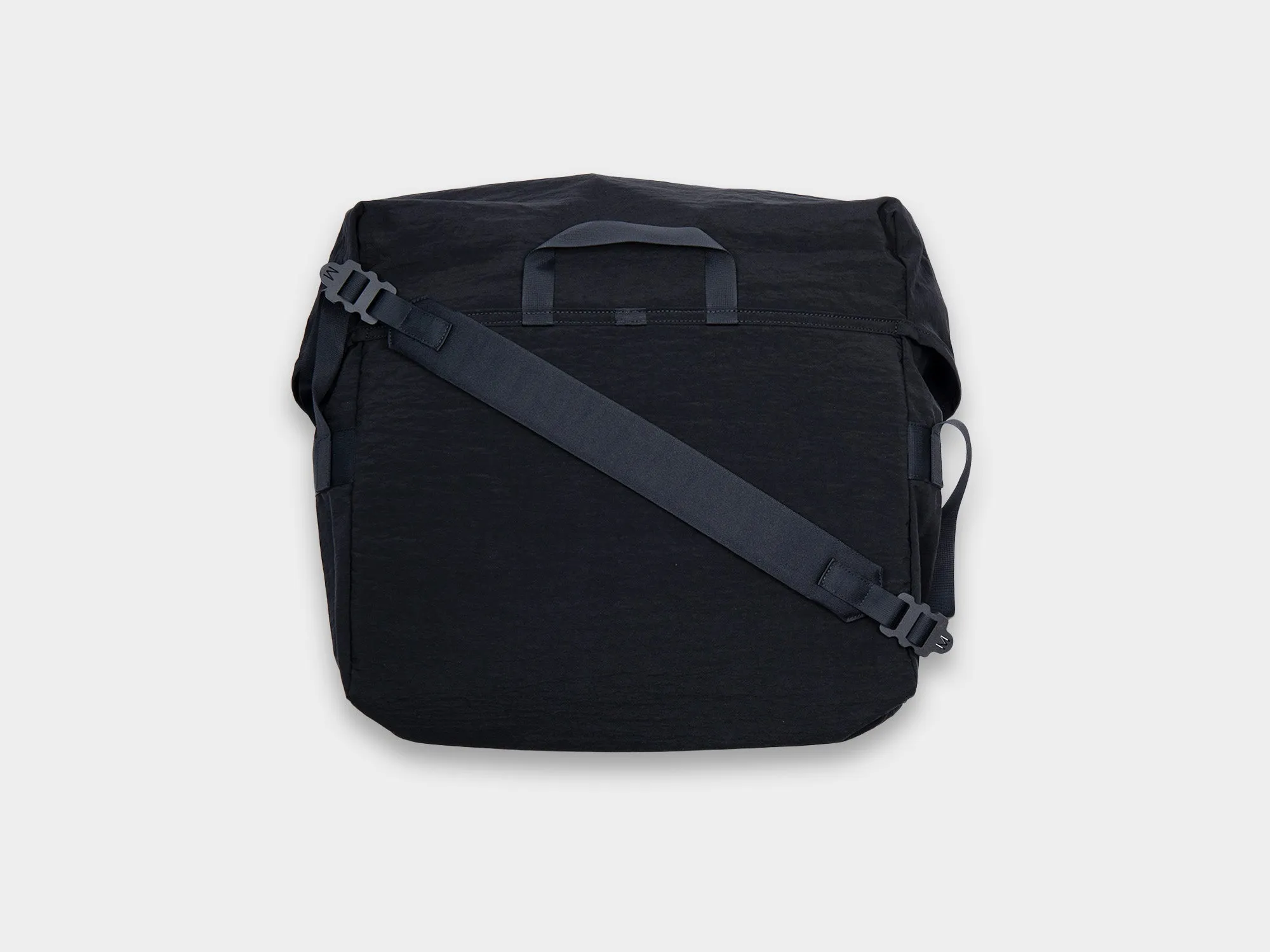 R0G2 "Snap Messenger" Black Nylon sold by MAN-TLE product image thumbnail 4