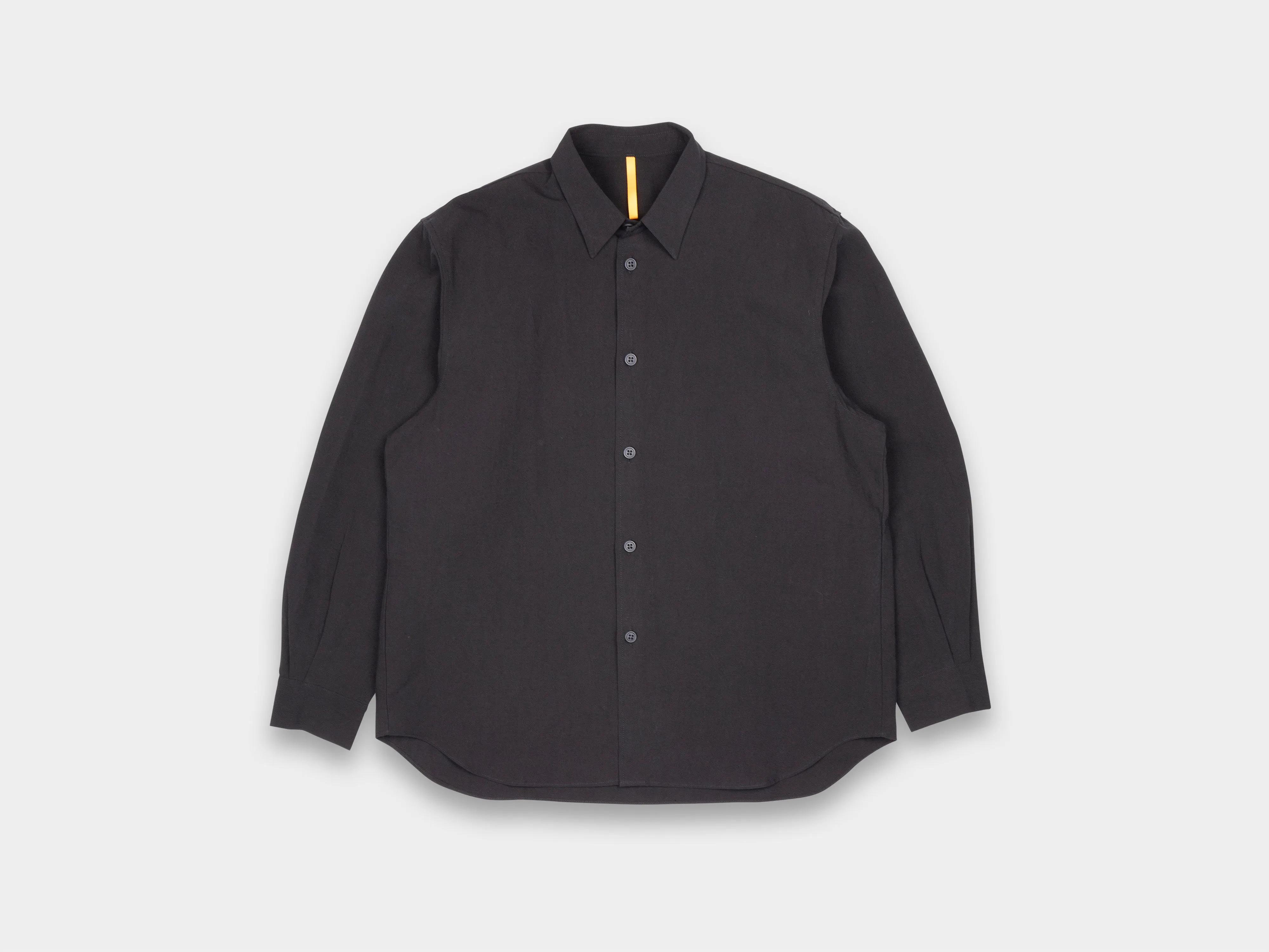 SPS8 "Weather Shirt" Roll–dyed Black Linen sold by MAN-TLE