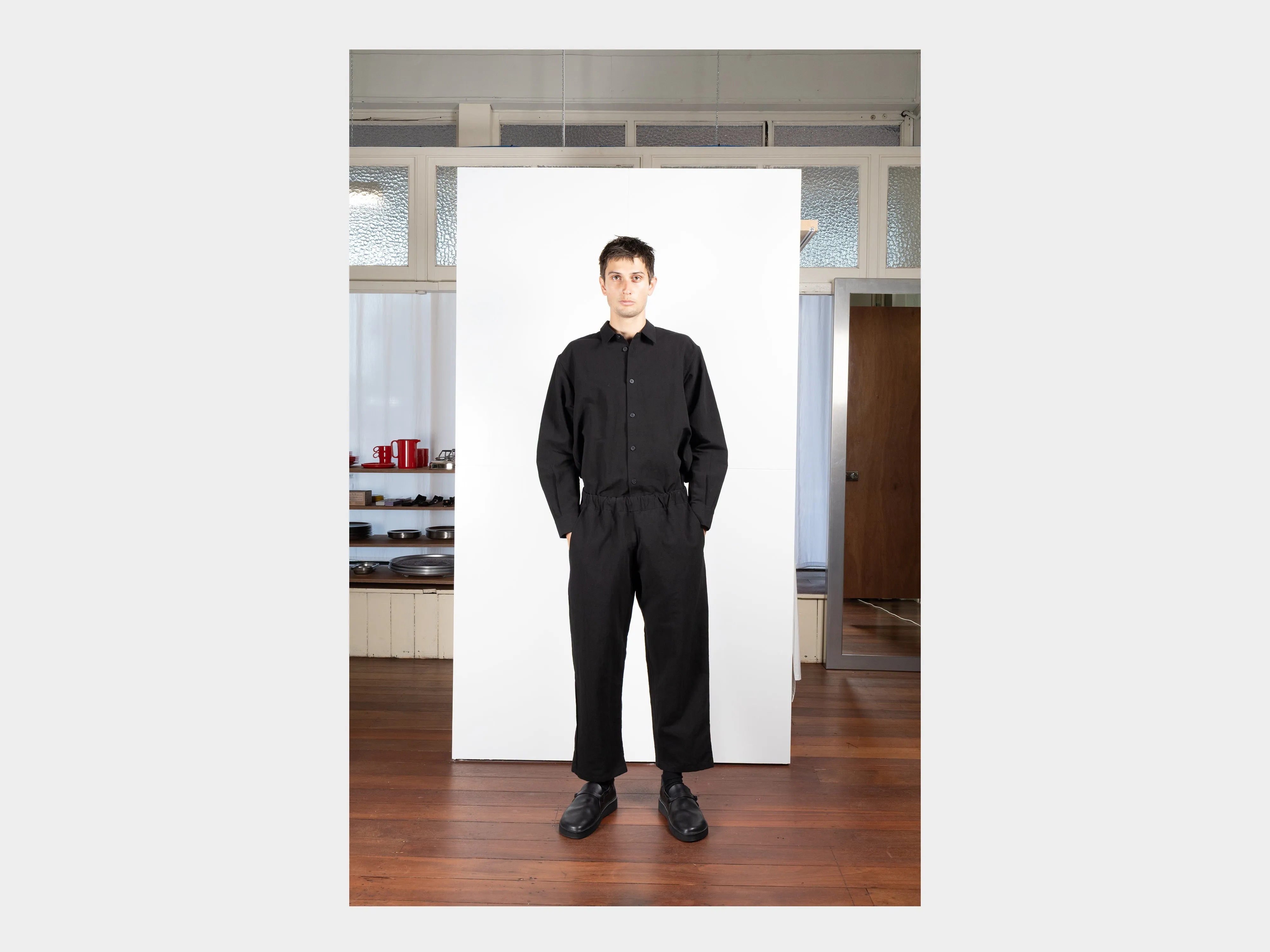 SPP6 "Easy Pants" Roll–Dyed Black Linen sold by MAN-TLE product image thumbnail 3