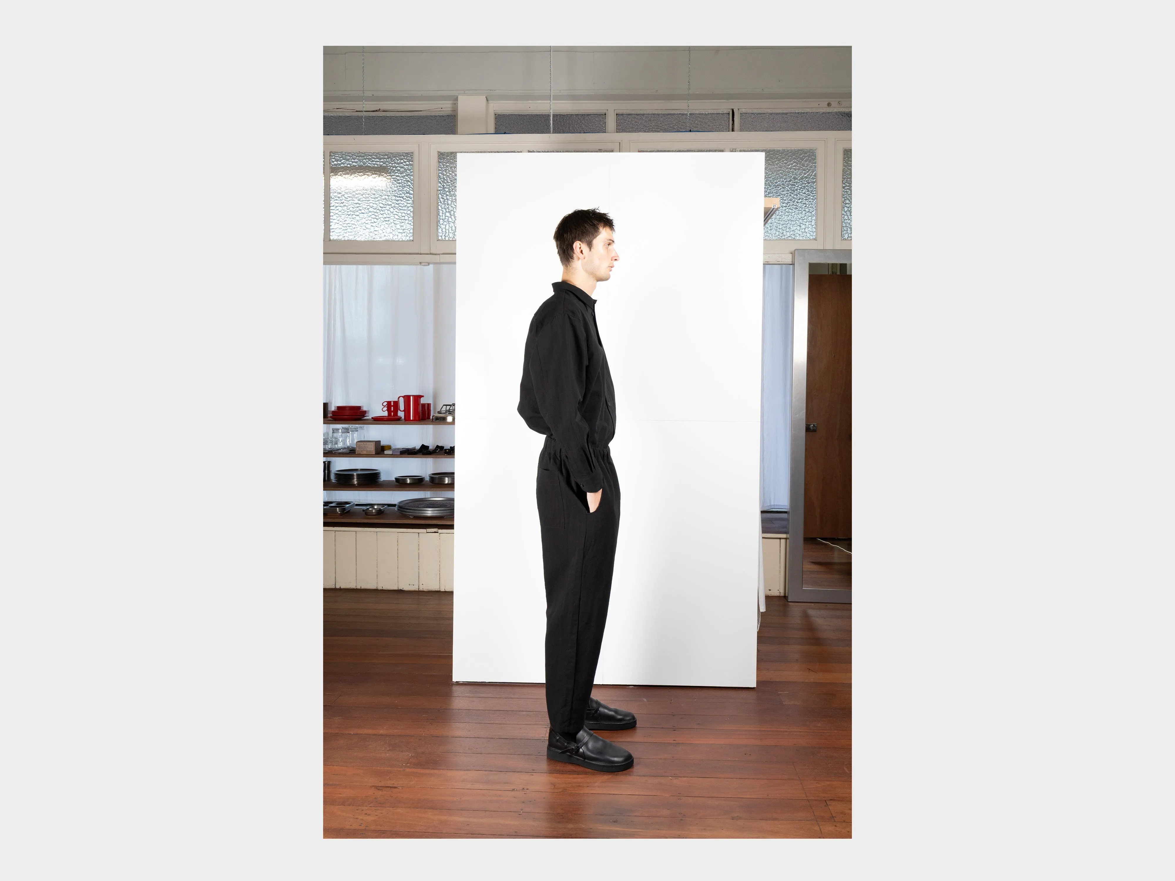 SPP6 "Easy Pants" Roll–Dyed Black Linen sold by MAN-TLE product image thumbnail 4