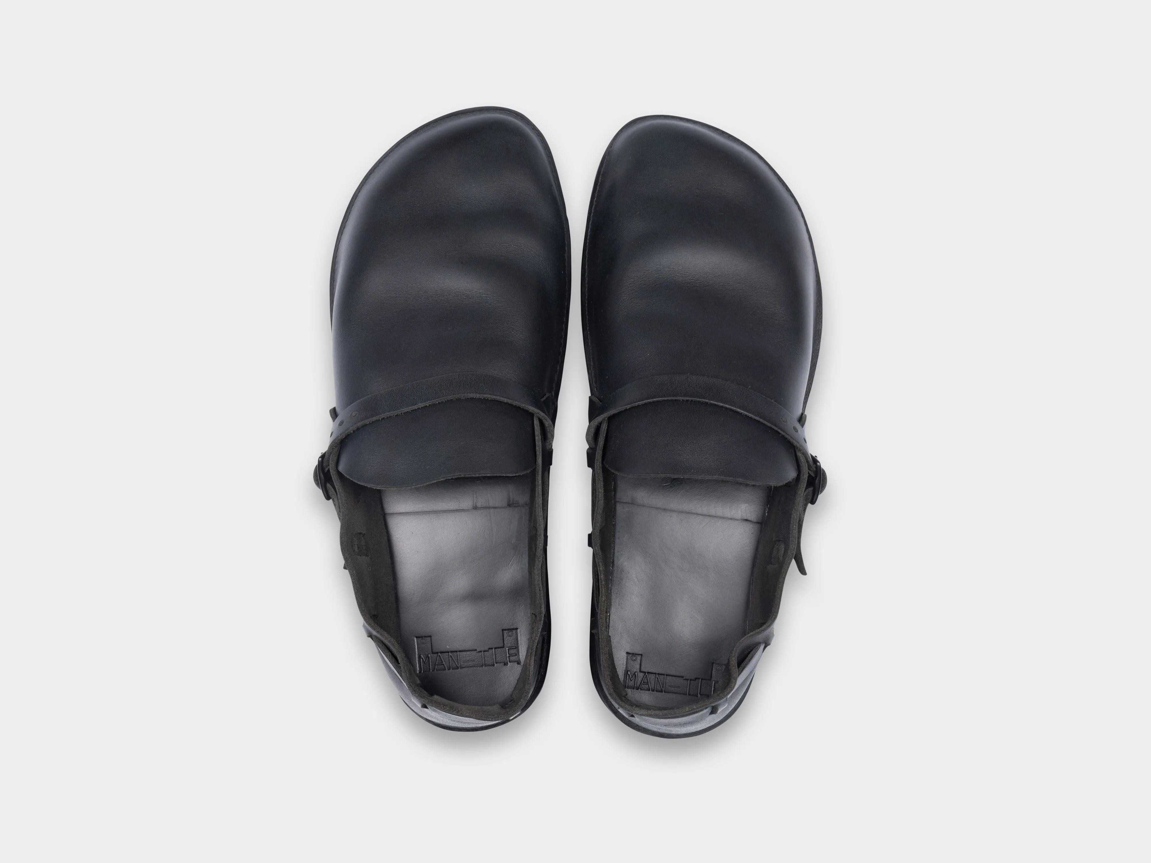 R0V1 "Aurora Low" Midnight Horween sold by MAN-TLE