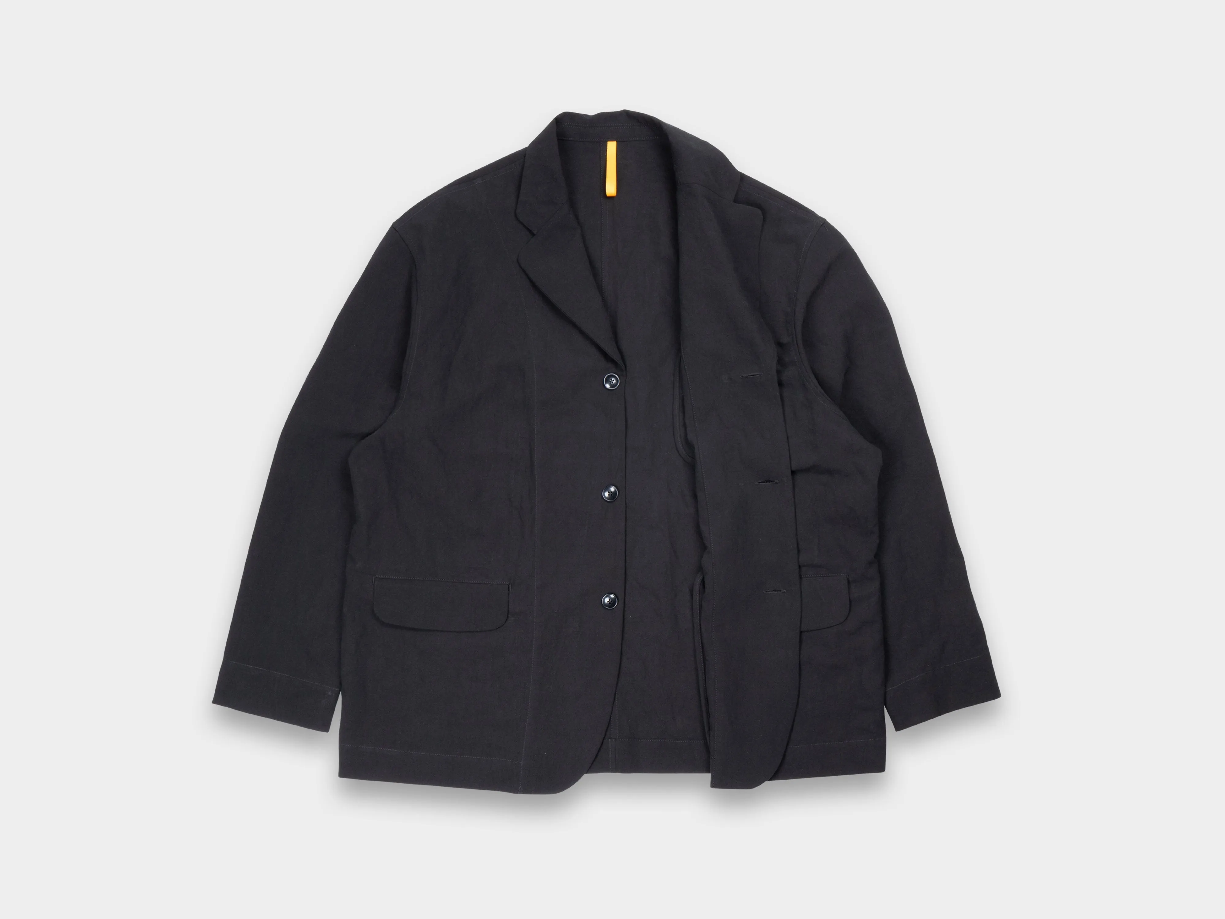 R20Y4 "Big Blazer" Black Linen sold by MAN-TLE product image thumbnail 2