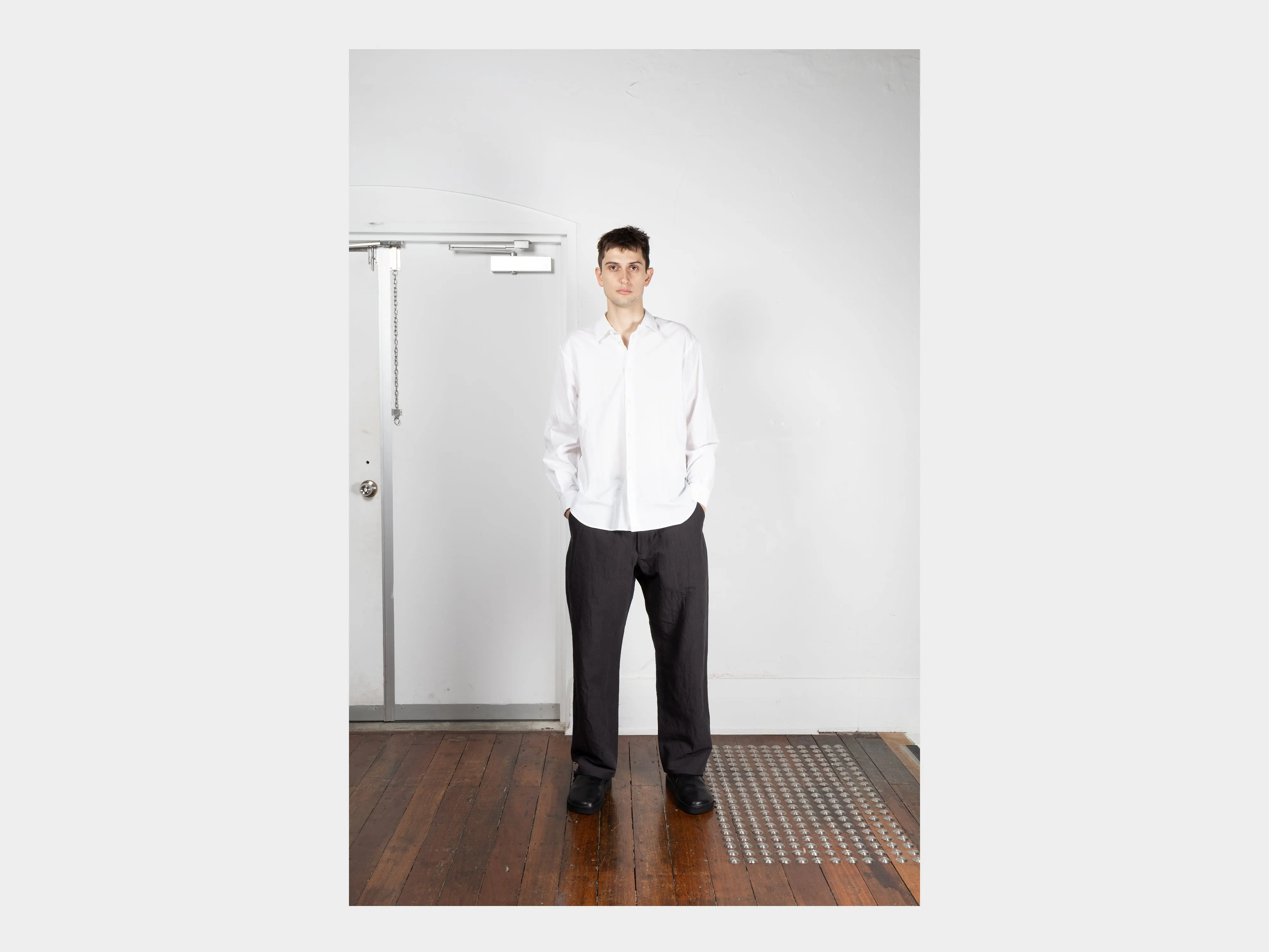 R20P4 "Wide Pants" Earth Linen sold by MAN-TLE product image thumbnail 4