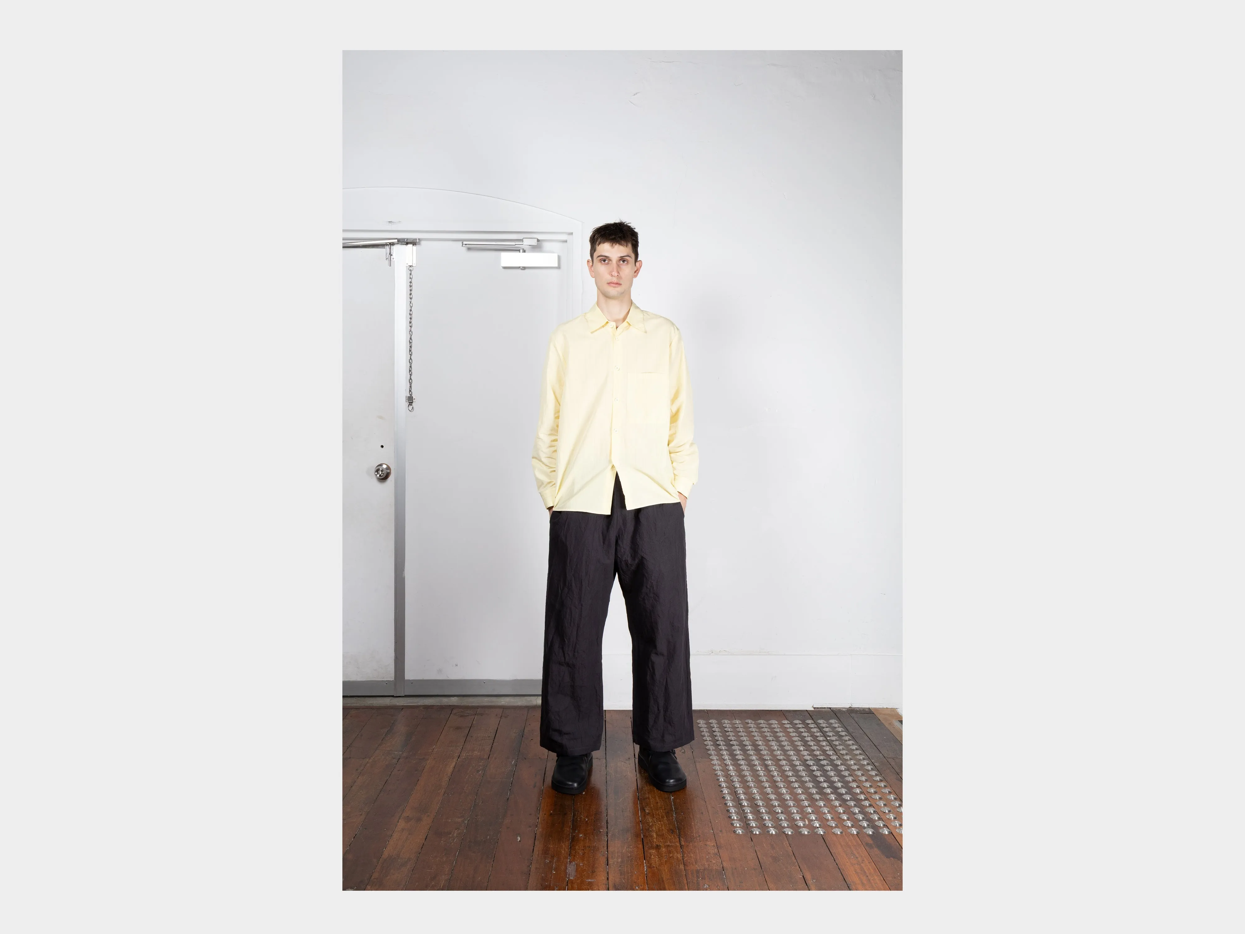 R20P5 "Solid Pants" Earth Linen sold by MAN-TLE product image thumbnail 4