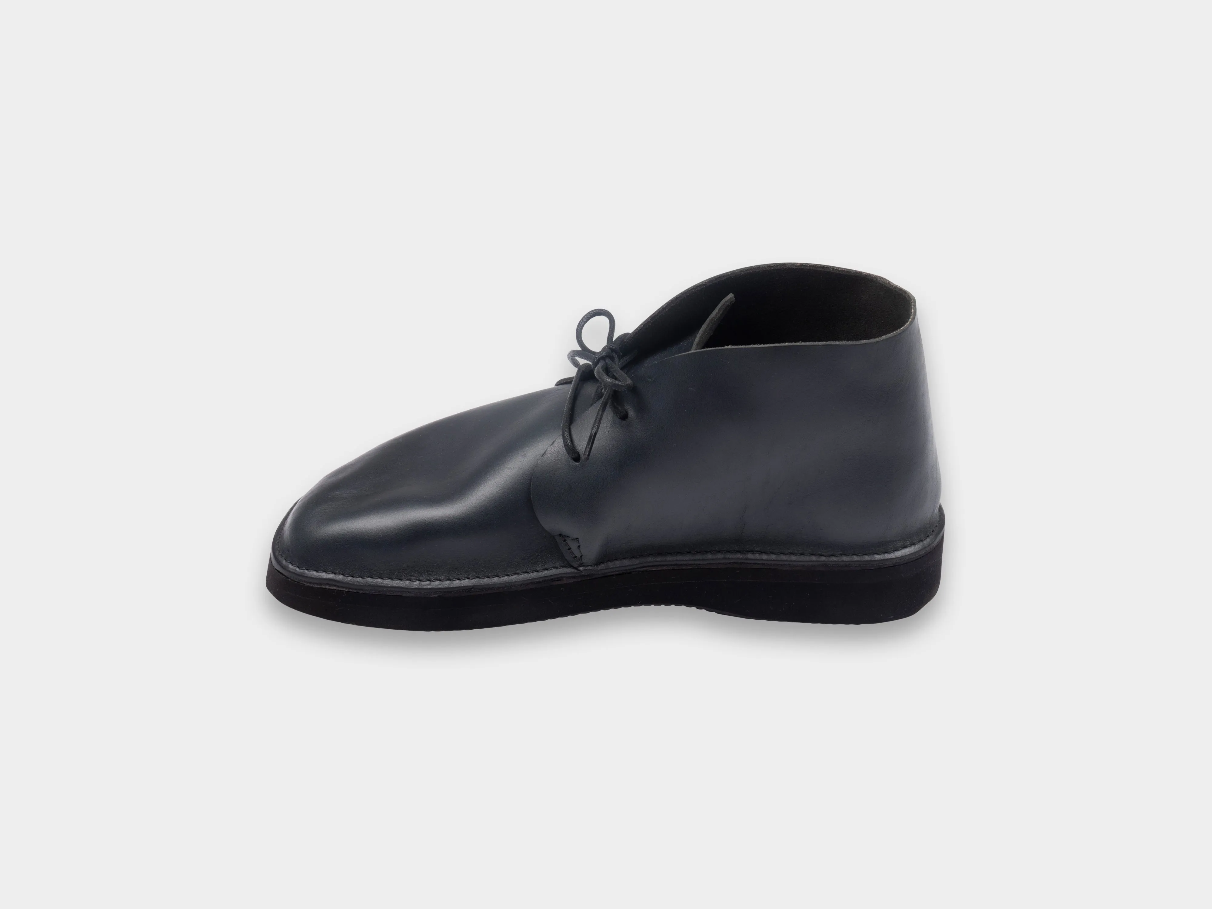 R0V2 "Aurora High" Midnight Horween sold by MAN-TLE product image thumbnail 3