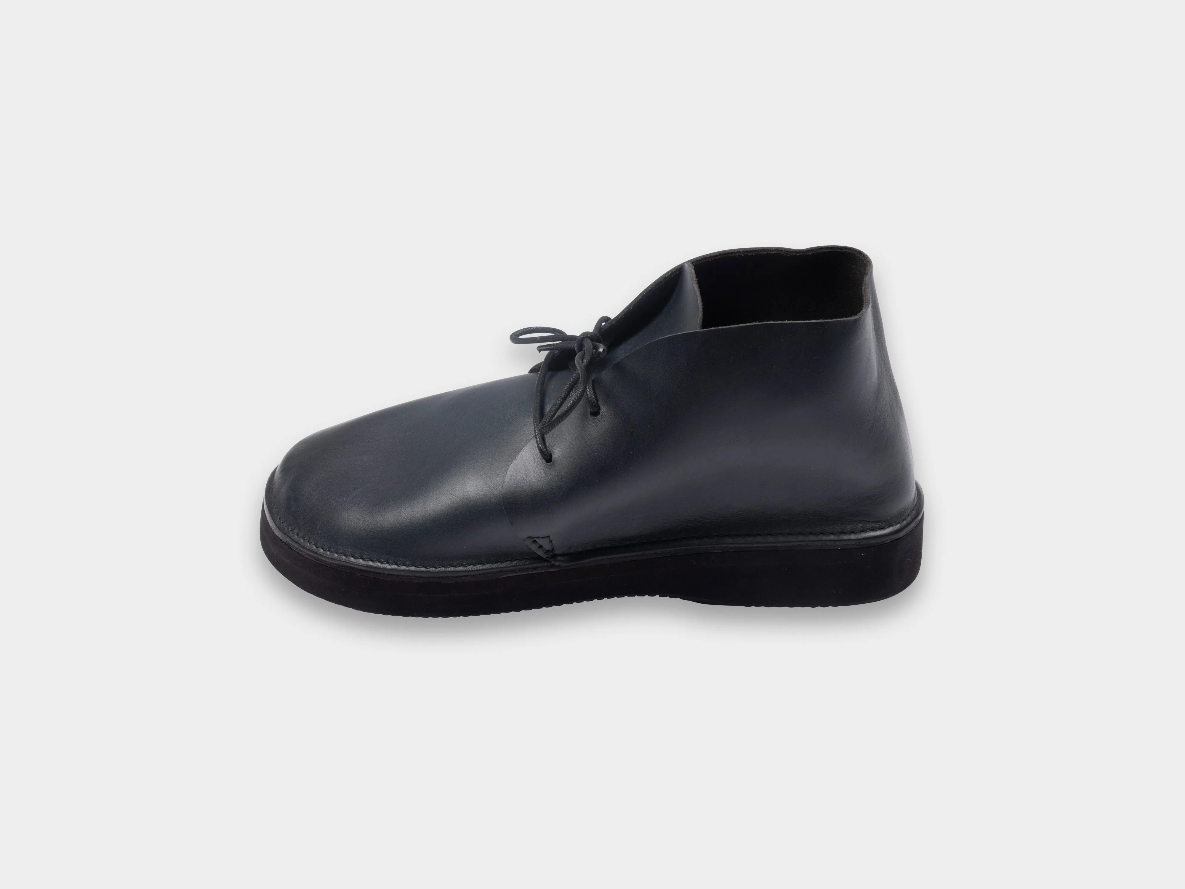 R0V2 "Aurora High" Midnight Horween sold by MAN-TLE product image thumbnail 2