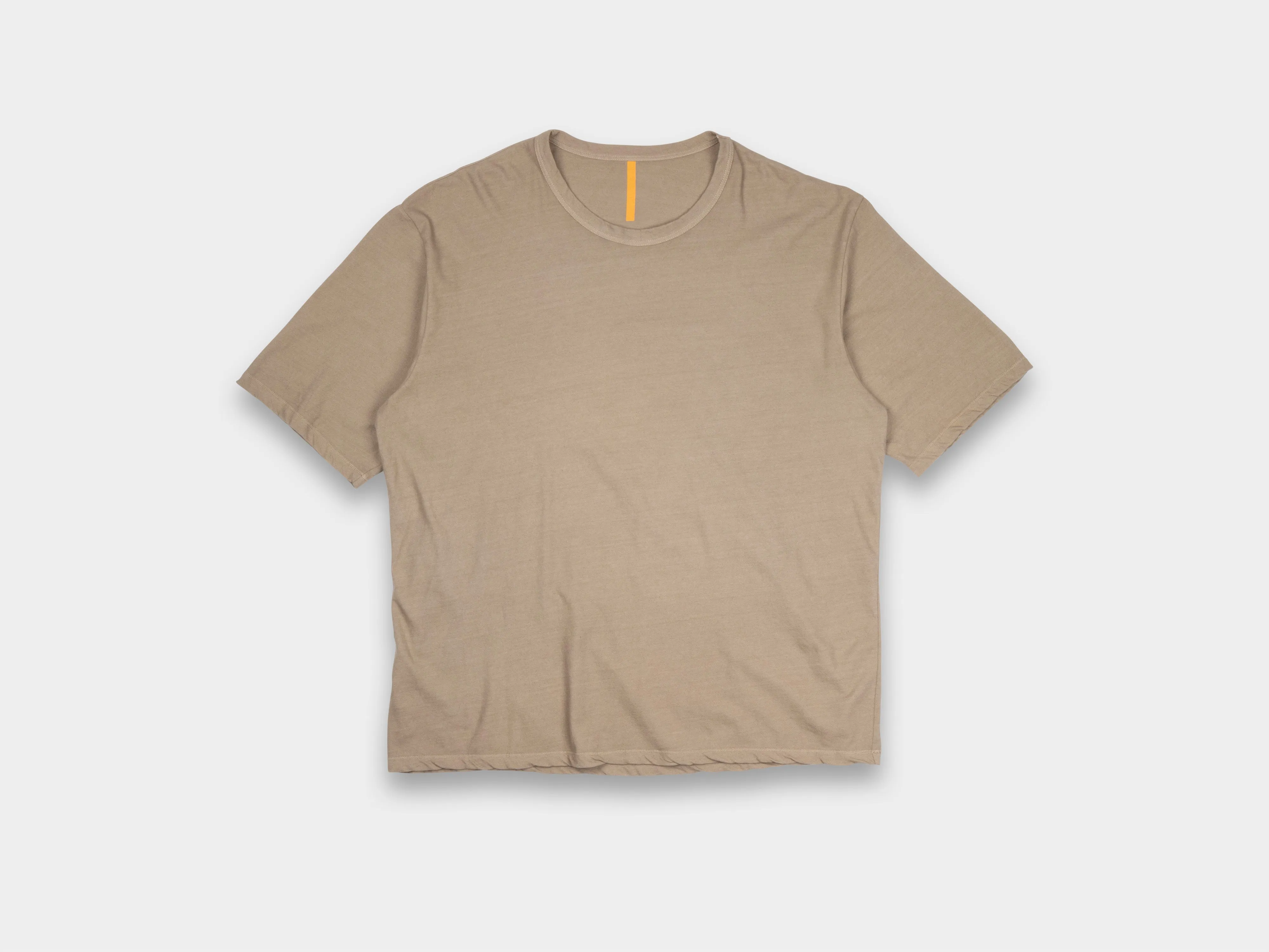 R20T5 "S/S Binder T-Shirt" Dust sold by MAN-TLE