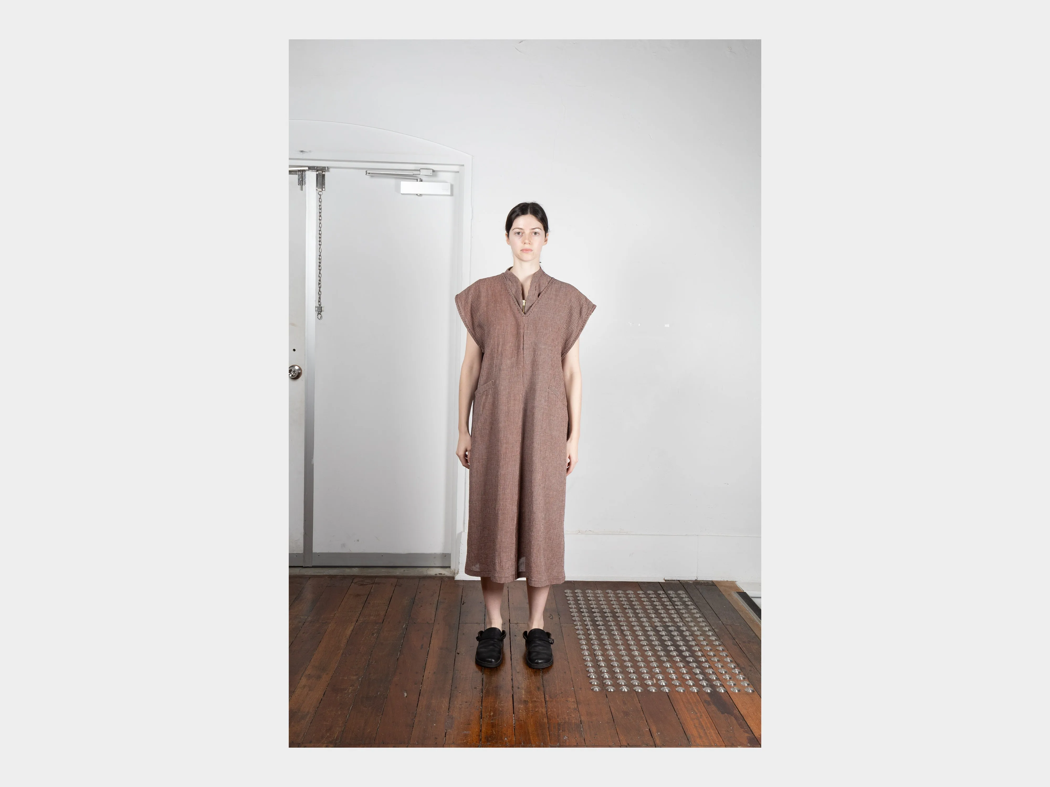 W-R20A5 "Box Dress" Bengara Gingham sold by MAN-TLE product image thumbnail 4